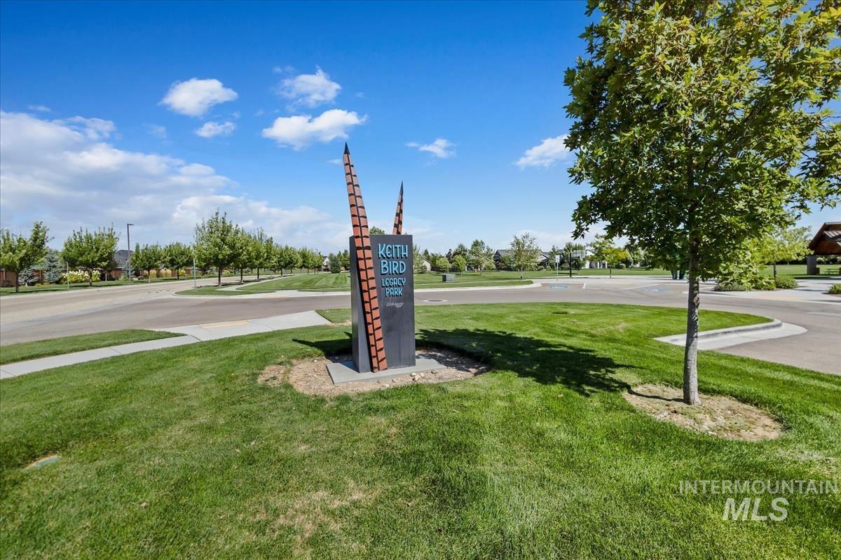3332 W Ladle Rapids Ct., Meridian, Idaho 83646, 4 Bedrooms, 2.5 Bathrooms, Residential For Sale, Price $549,900,MLS 99001996