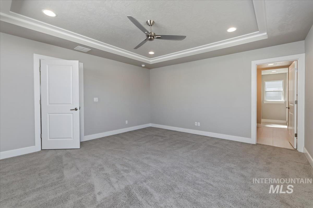3332 W Ladle Rapids Ct., Meridian, Idaho 83646, 4 Bedrooms, 2.5 Bathrooms, Residential For Sale, Price $549,900,MLS 99001996