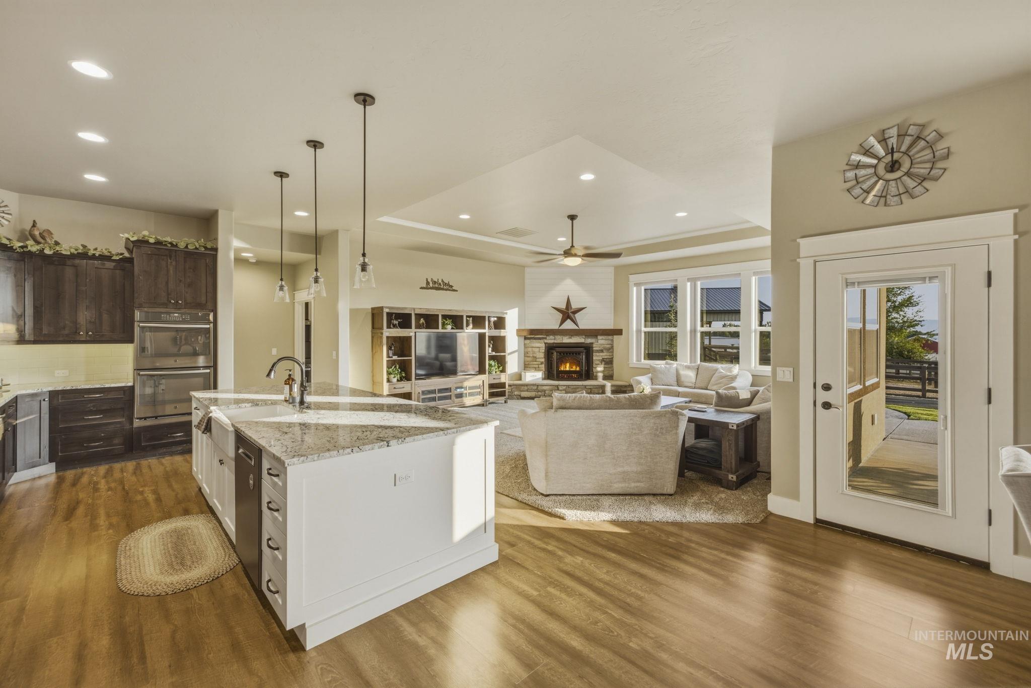 1385 S Ash Ave, Kuna, Idaho 83634, 5 Bedrooms, 4 Bathrooms, Residential For Sale, Price $1,875,000,MLS 99001999