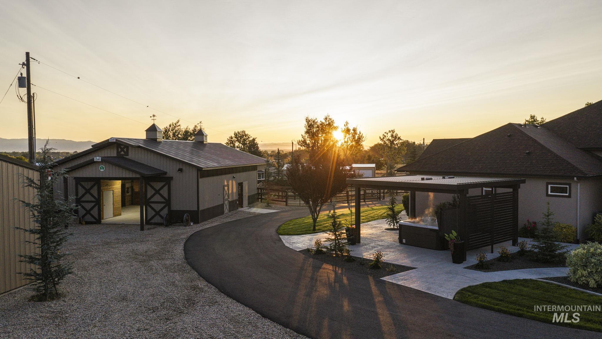 1385 S Ash Ave, Kuna, Idaho 83634, 5 Bedrooms, 4 Bathrooms, Farm & Ranch For Sale, Price $1,875,000,MLS 99002002
