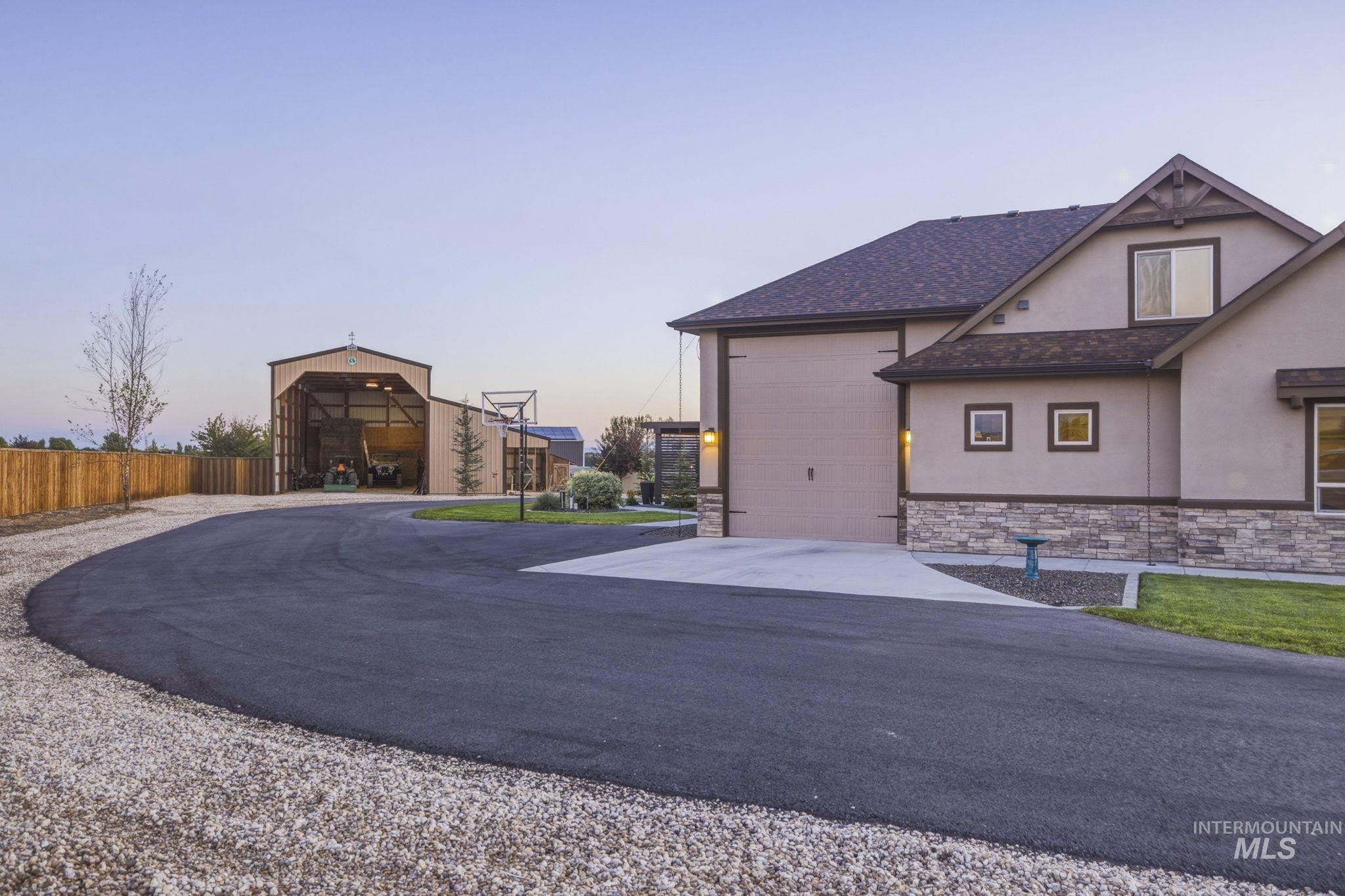 1385 S Ash Ave, Kuna, Idaho 83634, 5 Bedrooms, 4 Bathrooms, Farm & Ranch For Sale, Price $1,875,000,MLS 99002002
