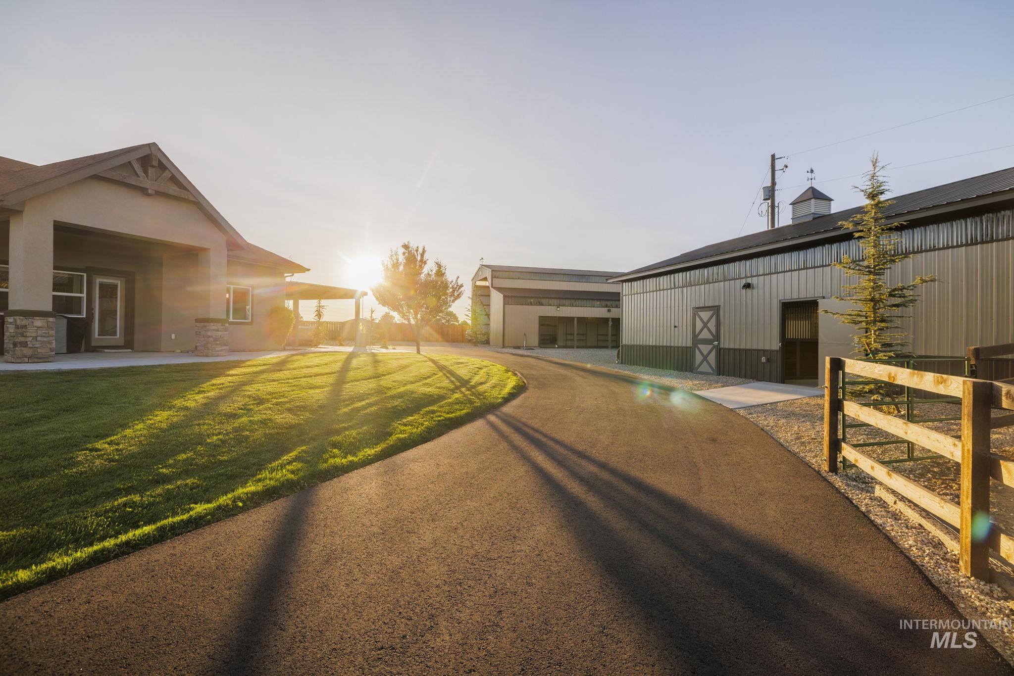 1385 S Ash Ave, Kuna, Idaho 83634, 5 Bedrooms, 4 Bathrooms, Farm & Ranch For Sale, Price $1,875,000,MLS 99002002