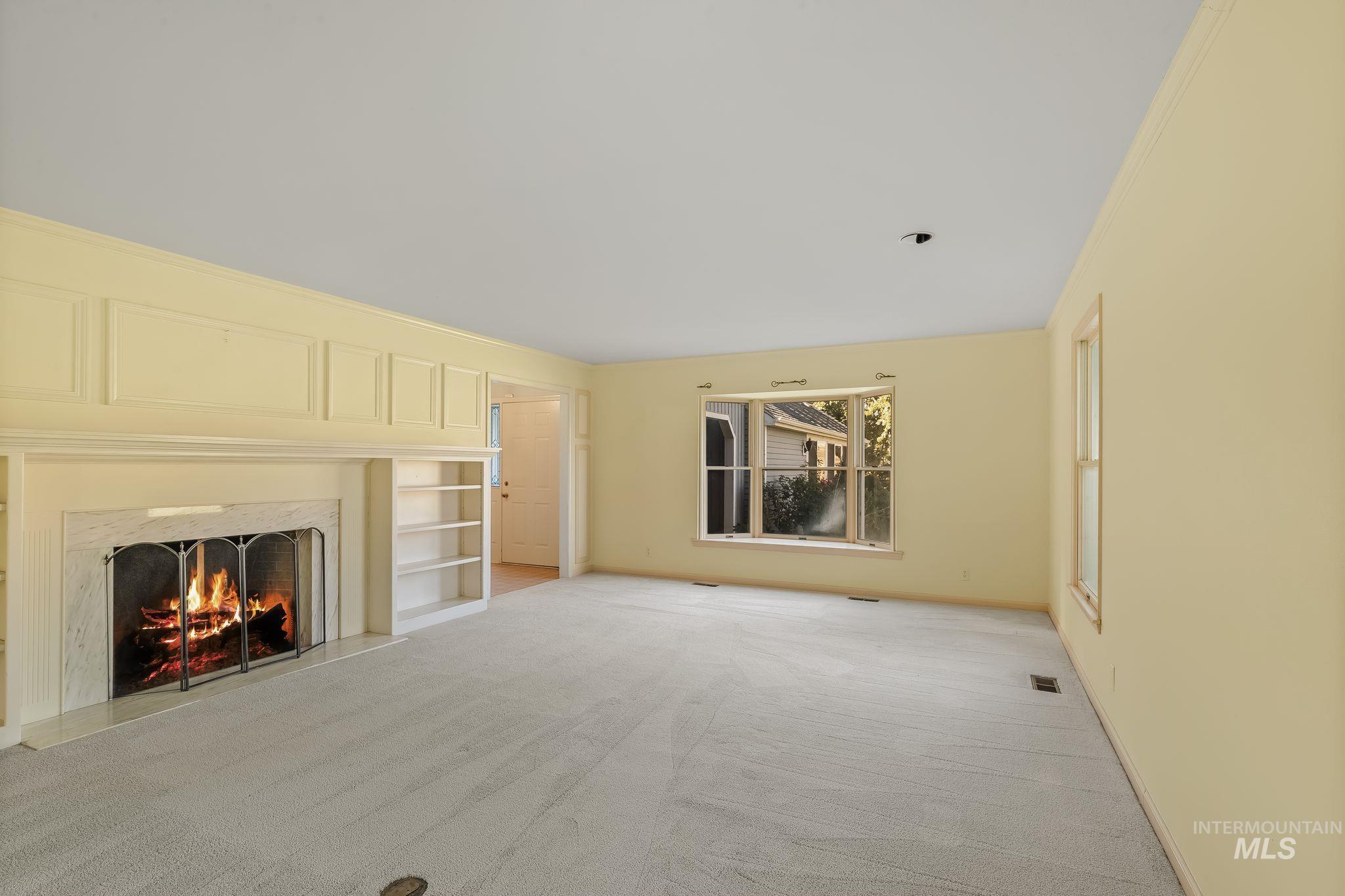 531 Silcott Road, Clarkston, Washington 99403, 3 Bedrooms, 2.5 Bathrooms, Residential For Sale, Price $975,000,MLS 99002004