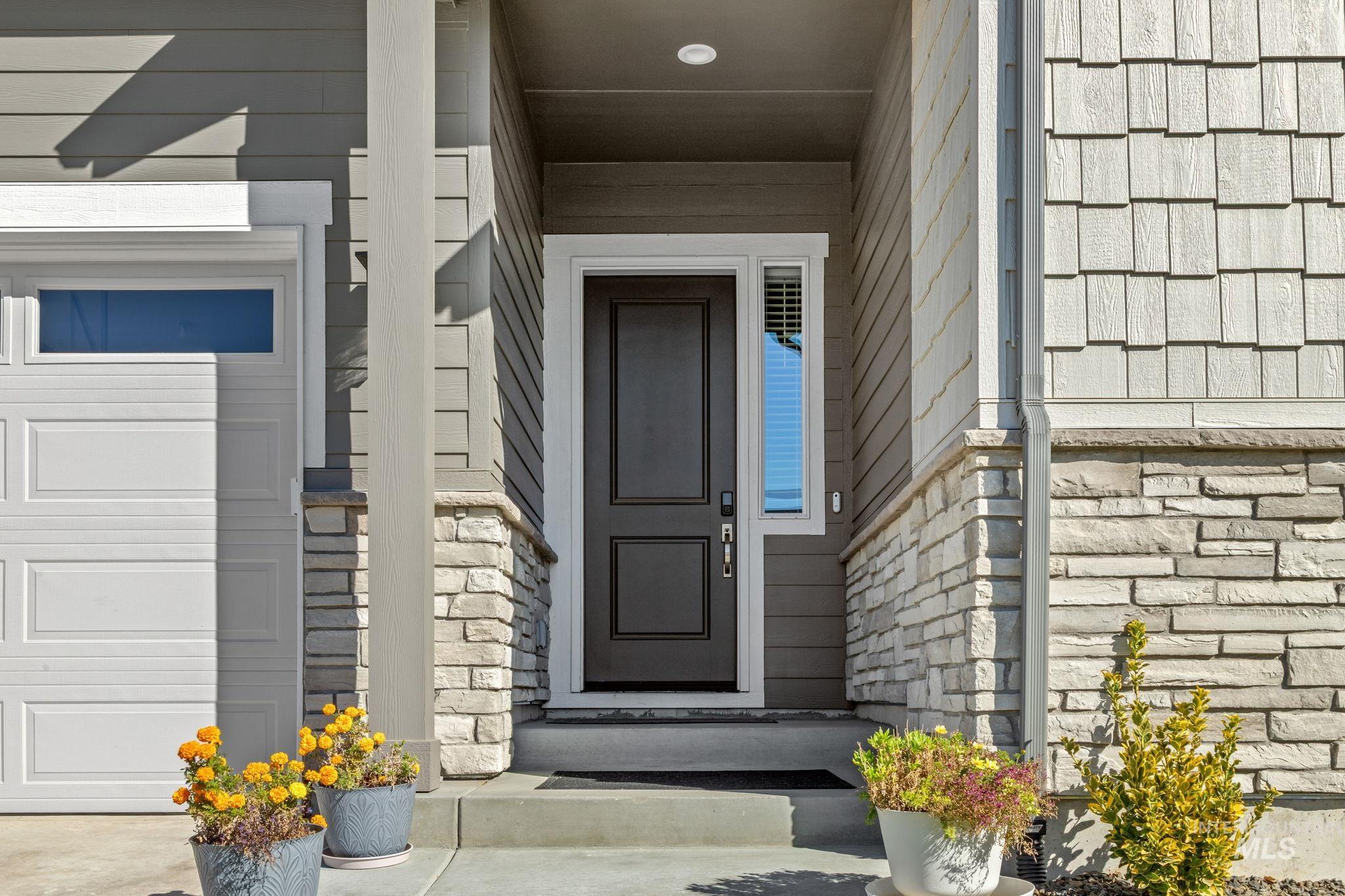 2194 N Mountain Vista Ave, Star, Idaho 83669, 3 Bedrooms, 2.5 Bathrooms, Residential For Sale, Price $764,900,MLS 99002011