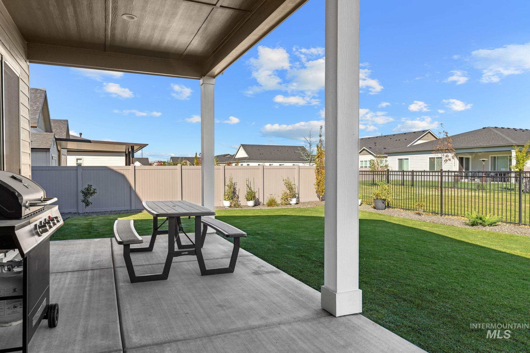 2194 N Mountain Vista Ave, Star, Idaho 83669, 3 Bedrooms, 2.5 Bathrooms, Residential For Sale, Price $764,900,MLS 99002011