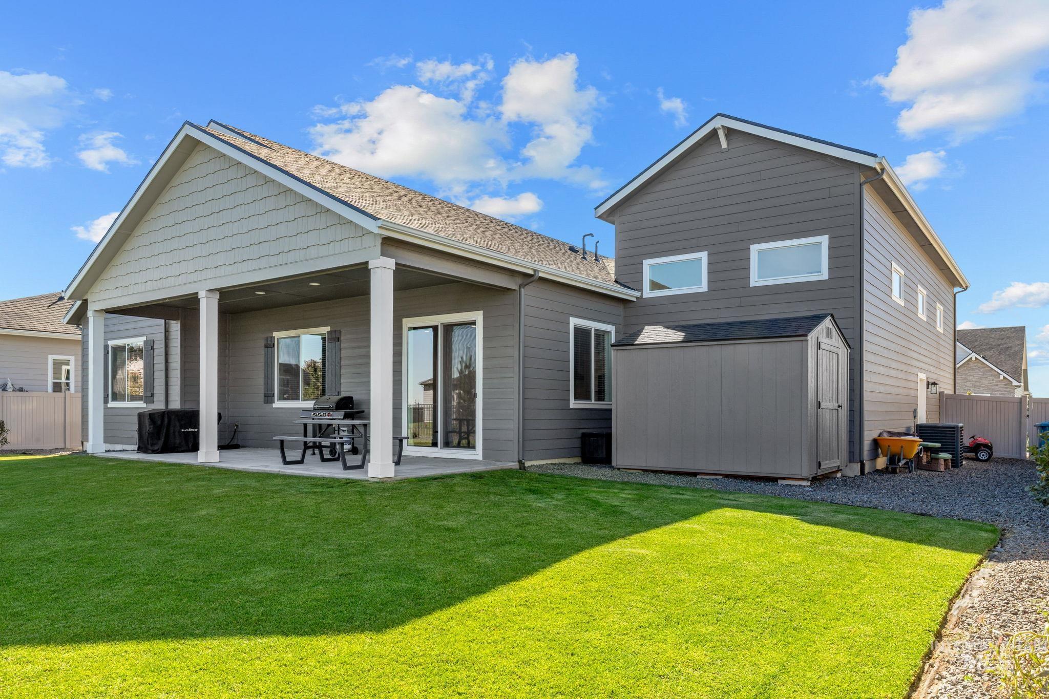 2194 N Mountain Vista Ave, Star, Idaho 83669, 3 Bedrooms, 2.5 Bathrooms, Residential For Sale, Price $764,900,MLS 99002011