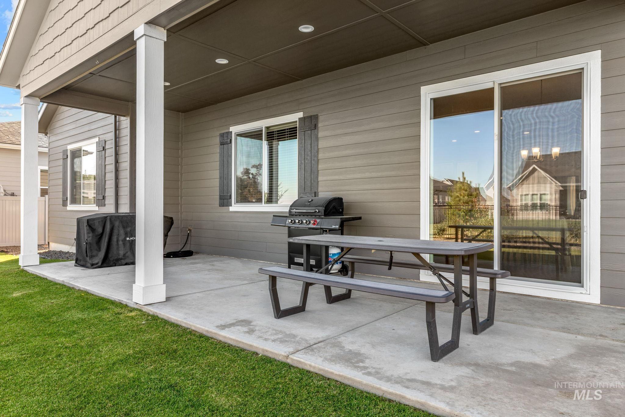 2194 N Mountain Vista Ave, Star, Idaho 83669, 3 Bedrooms, 2.5 Bathrooms, Residential For Sale, Price $764,900,MLS 99002011