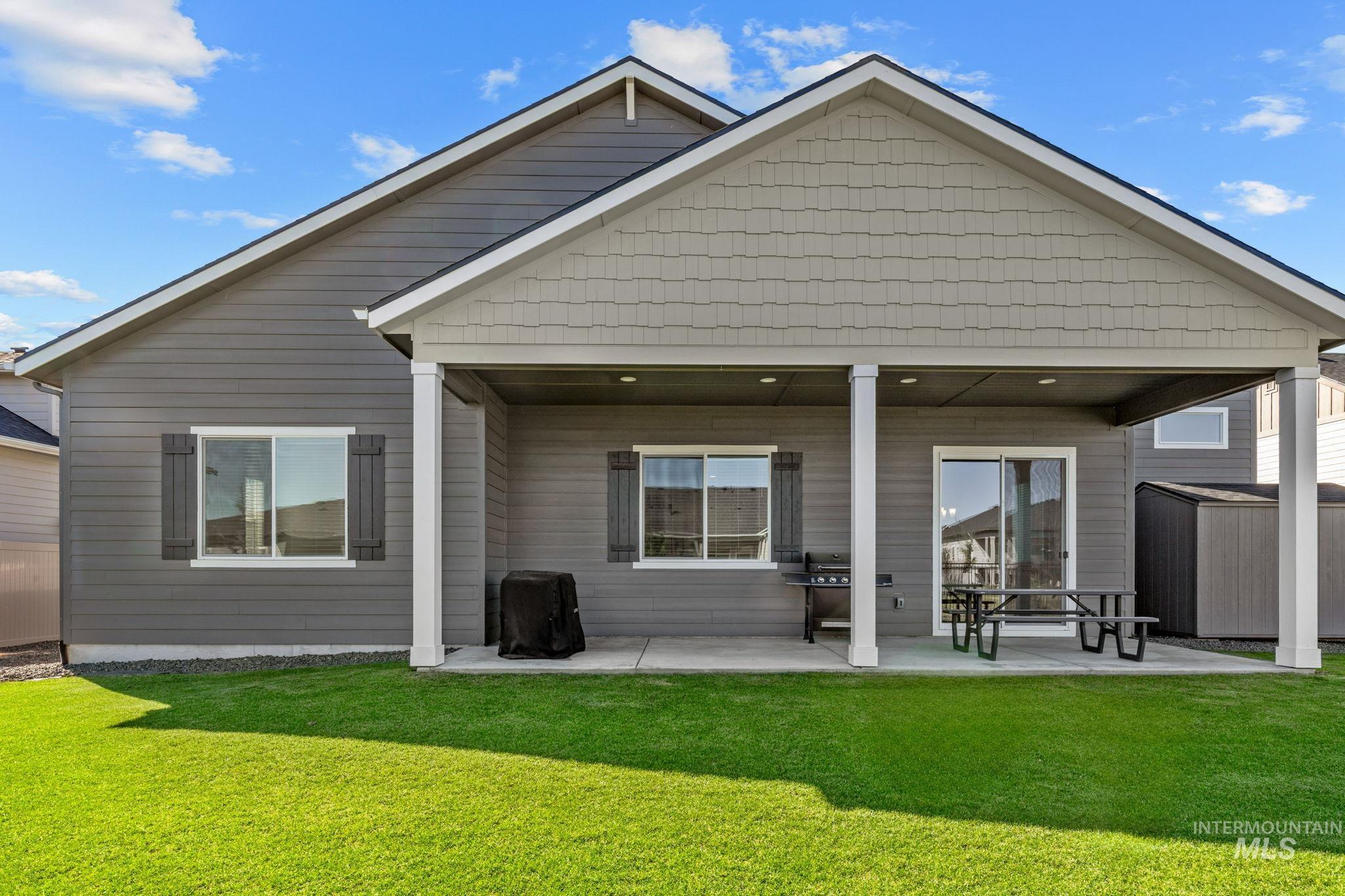2194 N Mountain Vista Ave, Star, Idaho 83669, 3 Bedrooms, 2.5 Bathrooms, Residential For Sale, Price $764,900,MLS 99002011
