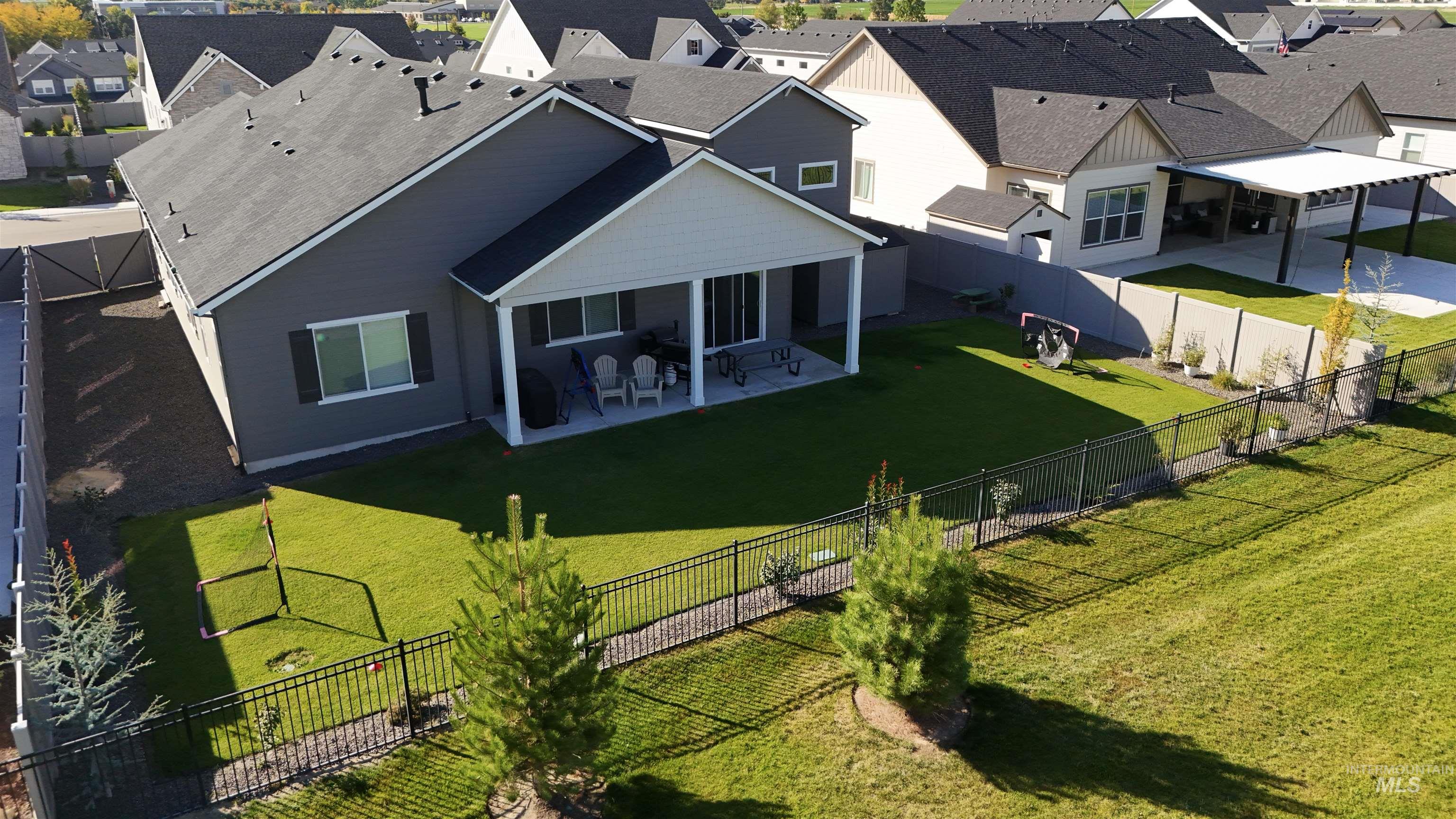 2194 N Mountain Vista Ave, Star, Idaho 83669, 3 Bedrooms, 2.5 Bathrooms, Residential For Sale, Price $764,900,MLS 99002011