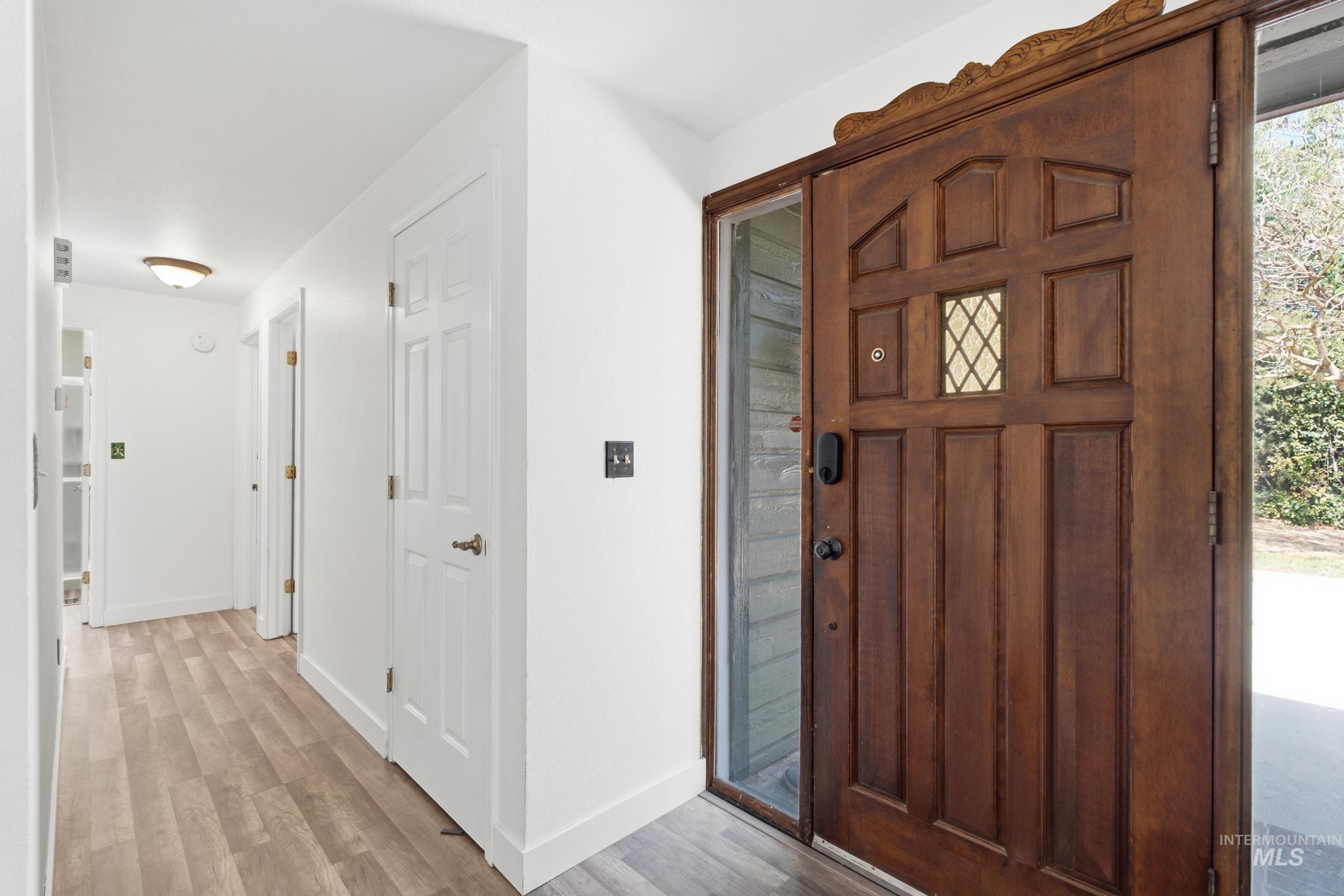 5057 W Harbourview Drive, Boise, Idaho 83703, 3 Bedrooms, 2.5 Bathrooms, Residential For Sale, Price $499,000,MLS 99002013