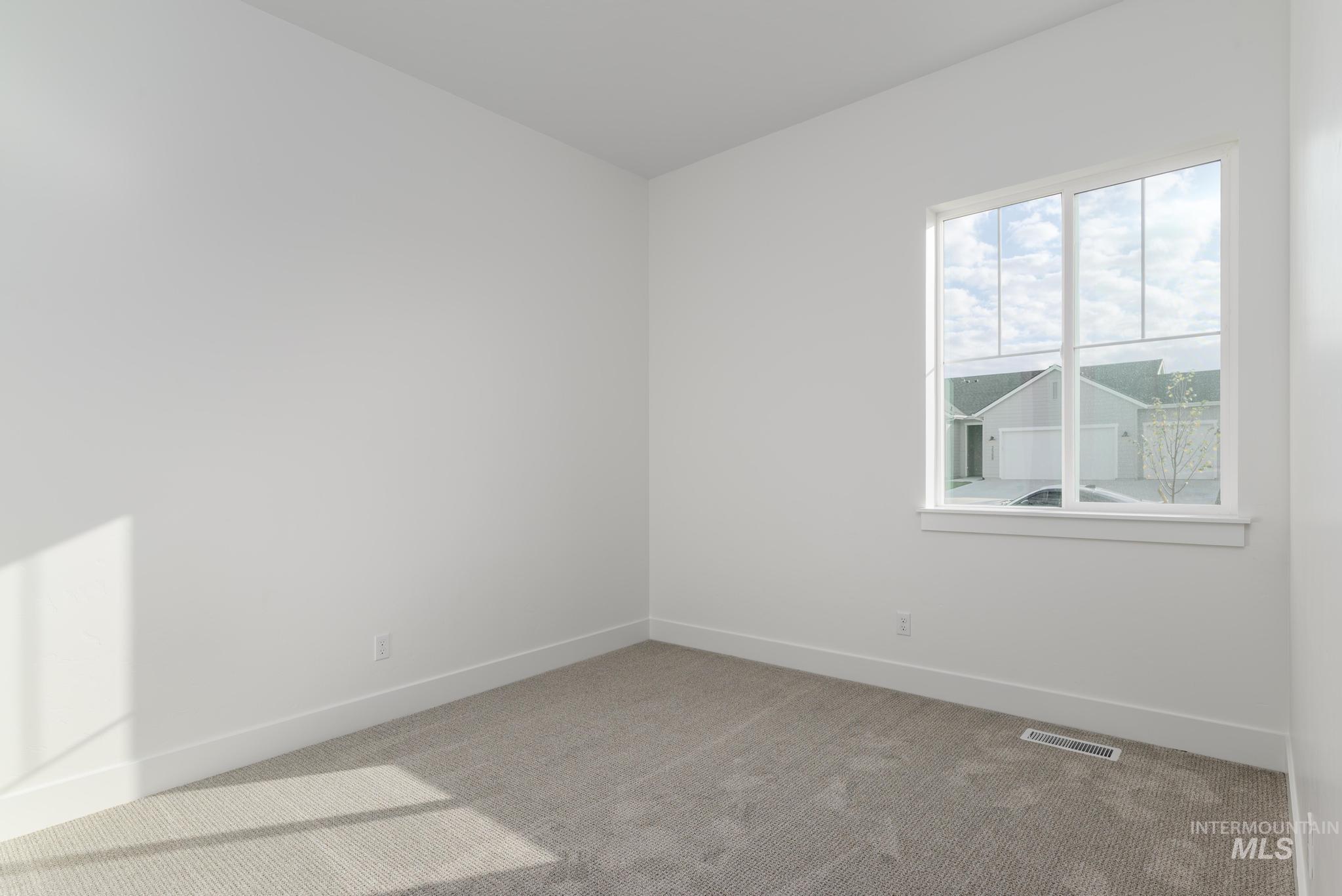 2573 N Morehouse Ave, Eagle, Idaho 83616, 3 Bedrooms, 2 Bathrooms, Residential For Sale, Price $550,000,MLS 99002021
