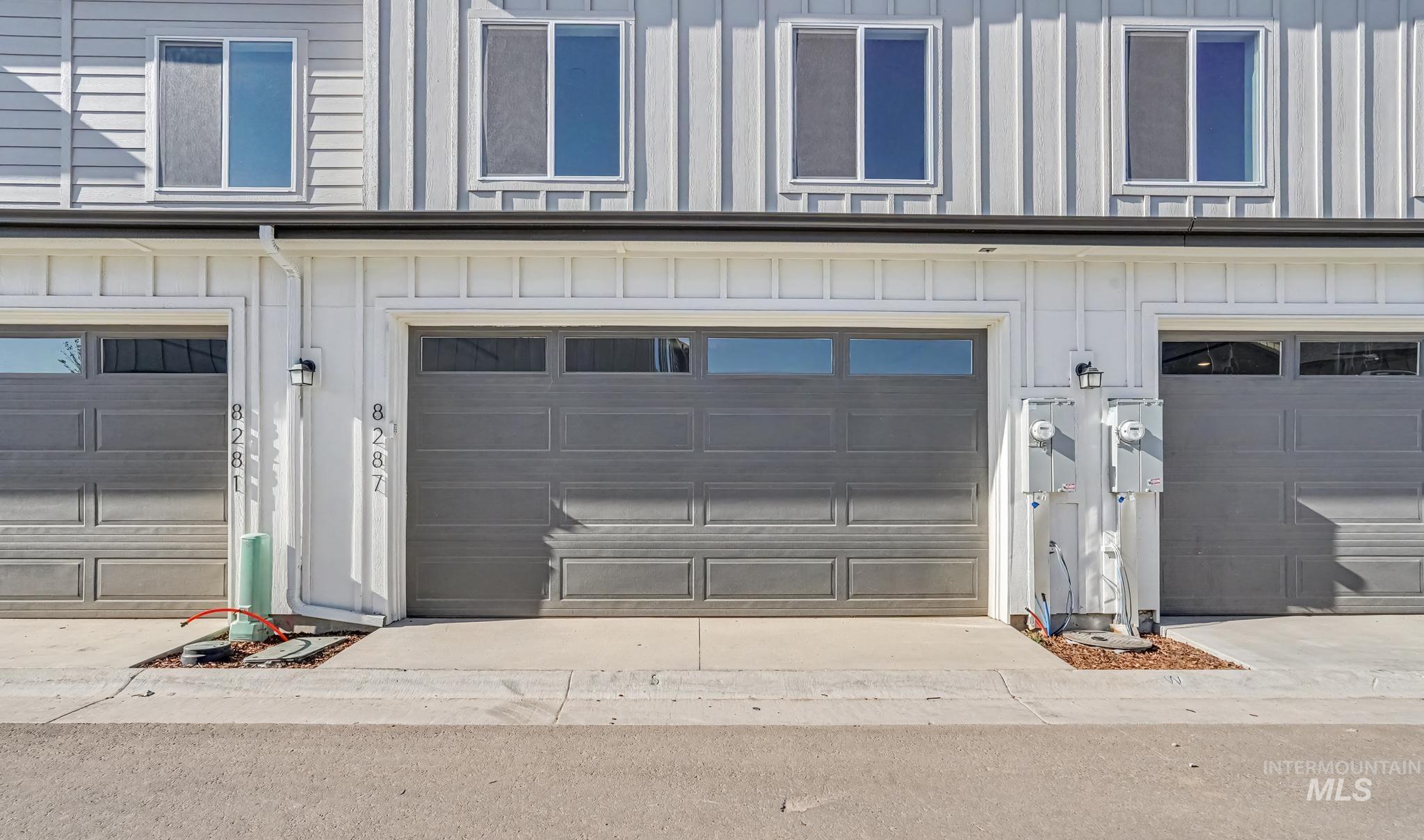 8287 W Latte Ln, Garden City, Idaho 83714, 3 Bedrooms, 2.5 Bathrooms, Residential For Sale, Price $447,775, 99002028