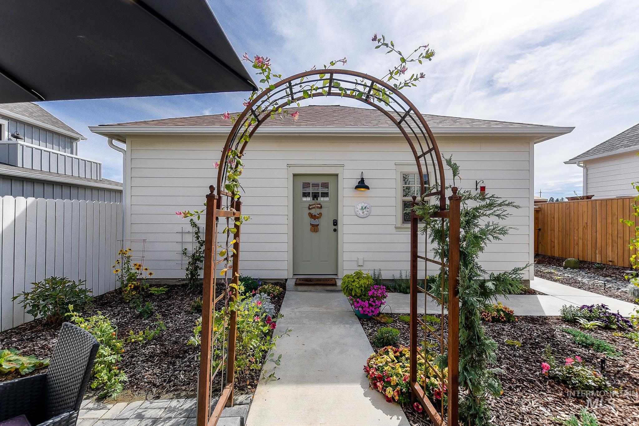 1470 Picotee Circle, Moscow, Idaho 83843, 3 Bedrooms, 2.5 Bathrooms, Residential For Sale, Price $549,500,MLS 99002029