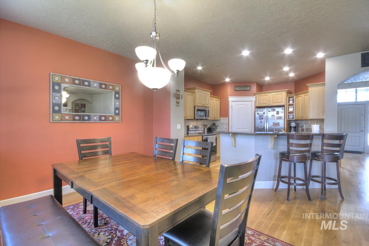458 W Valentino St, Meridian, Idaho 83646, 3 Bedrooms, 2.5 Bathrooms, Residential For Sale, Price $630,900, 99002030