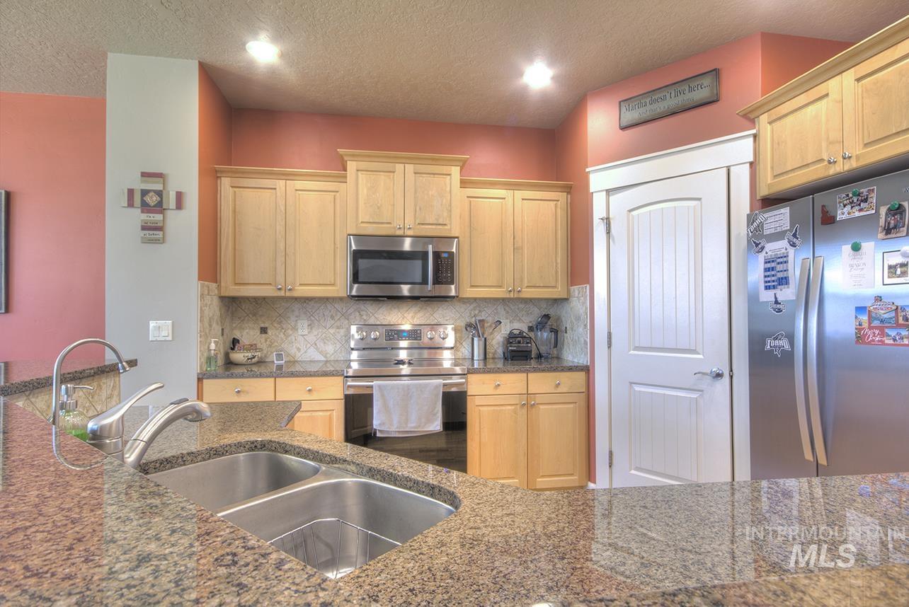 458 W Valentino St, Meridian, Idaho 83646, 3 Bedrooms, 2.5 Bathrooms, Residential For Sale, Price $630,900, 99002030