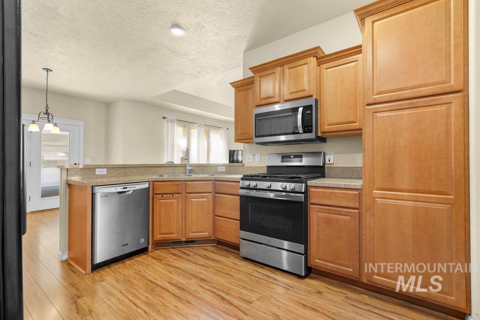 2580 NE 16th, Payette, Idaho 83661, 3 Bedrooms, 2 Bathrooms, Residential For Sale, Price $398,000, 99002031