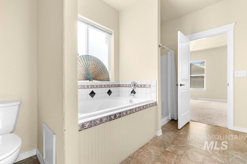 2580 NE 16th, Payette, Idaho 83661, 3 Bedrooms, 2 Bathrooms, Residential For Sale, Price $398,000, 99002031