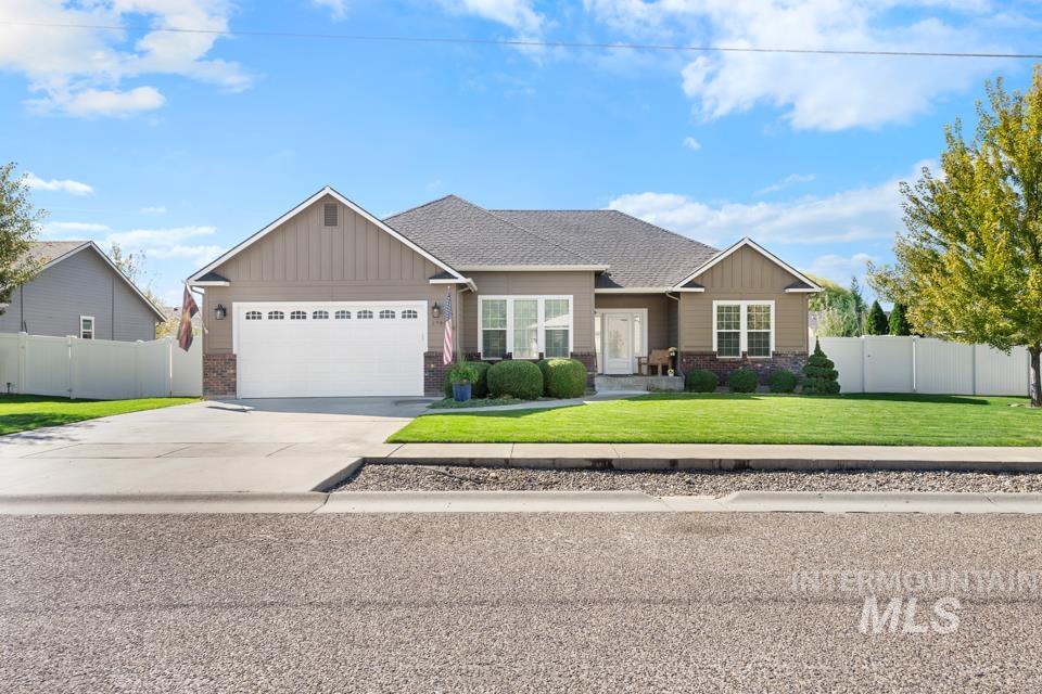 2580 NE 16th, Payette, Idaho 83661, 3 Bedrooms, 2 Bathrooms, Residential For Sale, Price $398,000, 99002031