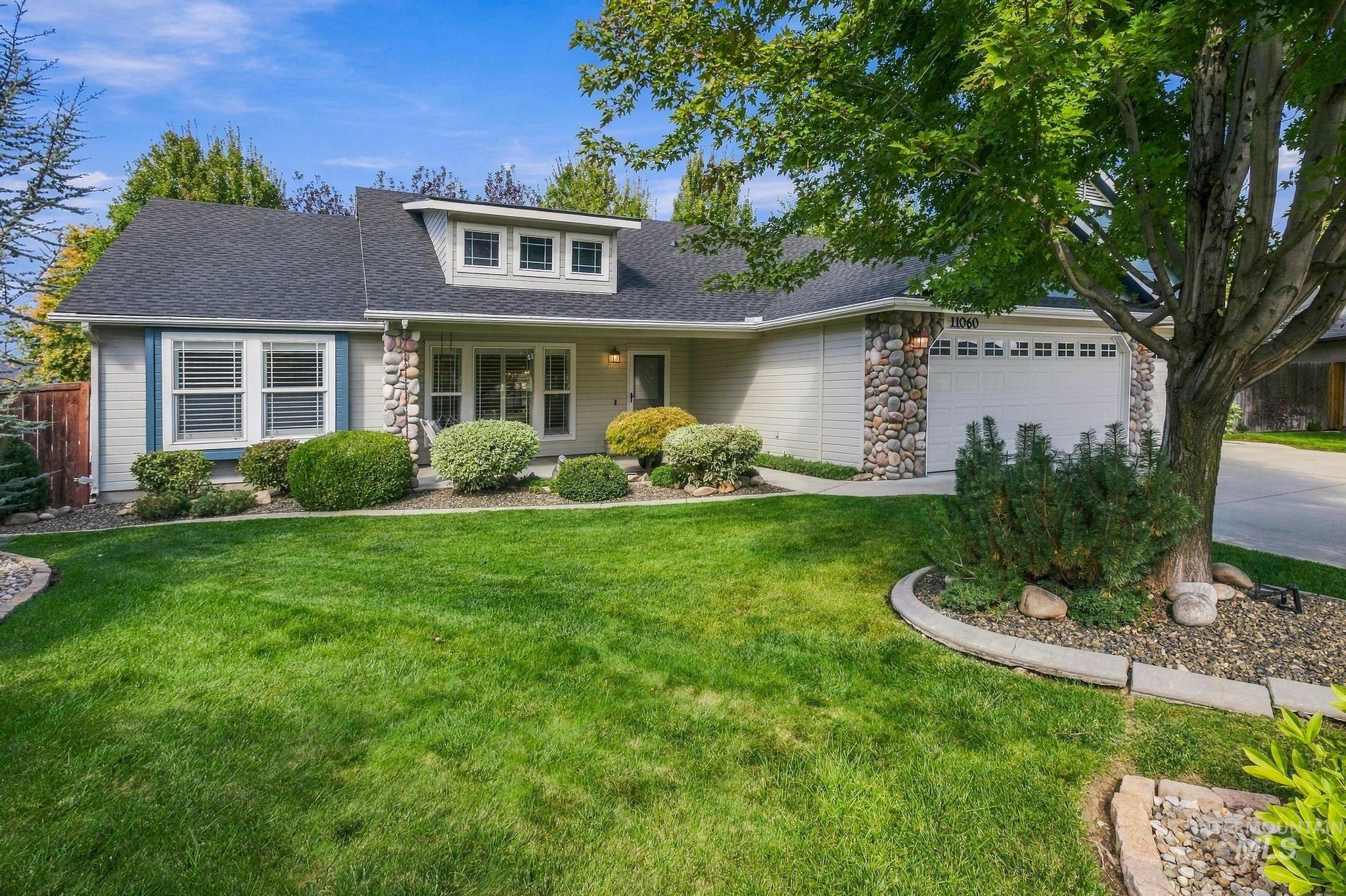 11060 W Box Canyon St, Star, Idaho 83669, 3 Bedrooms, 2 Bathrooms, Residential For Sale, Price $524,900, 99002032
