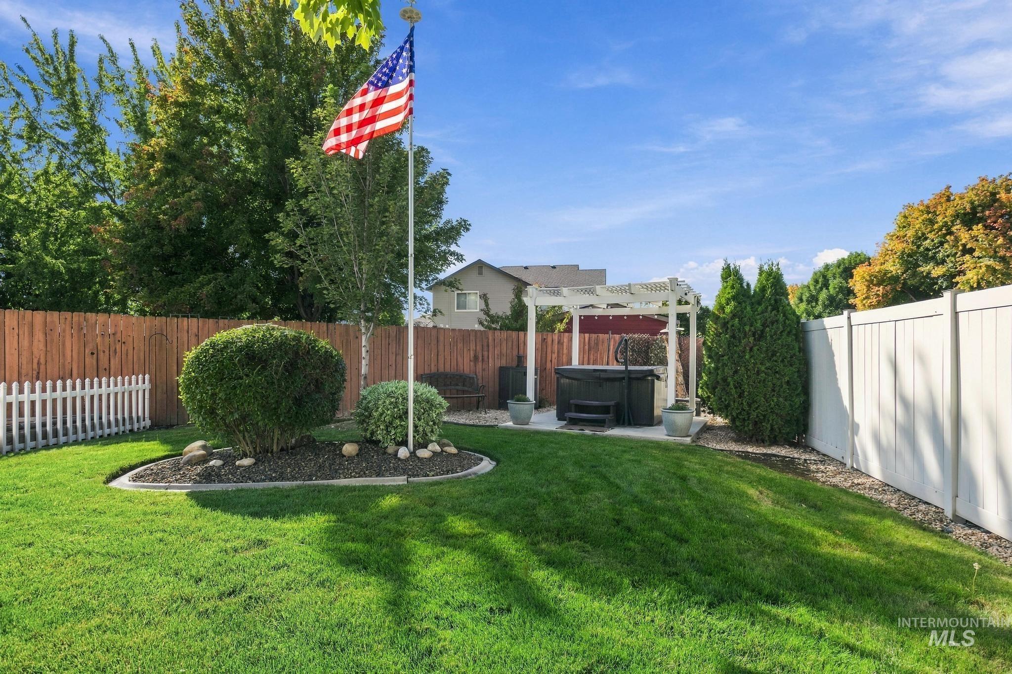 11060 W Box Canyon St, Star, Idaho 83669, 3 Bedrooms, 2 Bathrooms, Residential For Sale, Price $524,900, 99002032