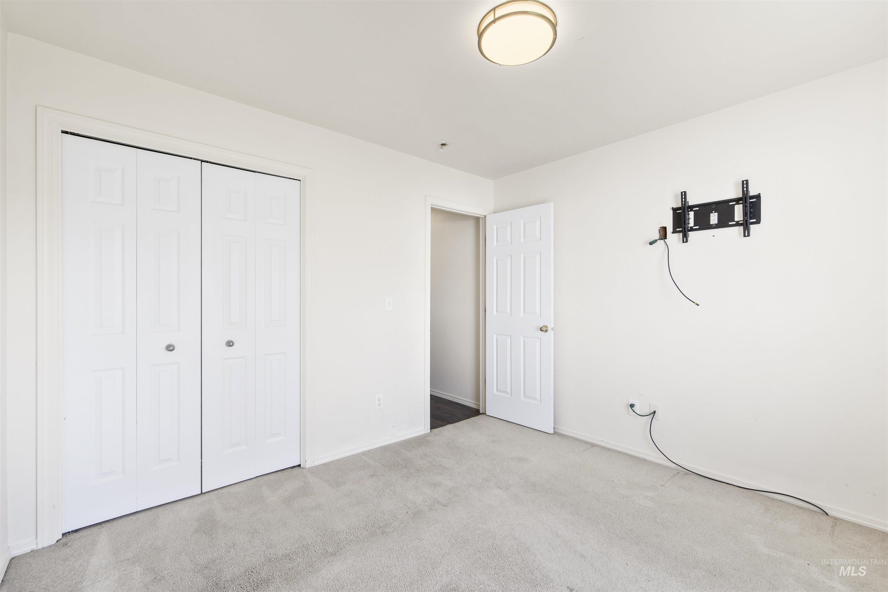 1414 Valencia Street, Twin Falls, Idaho 83301, 3 Bedrooms, 2 Bathrooms, Residential For Sale, Price $329,900,MLS 99002033