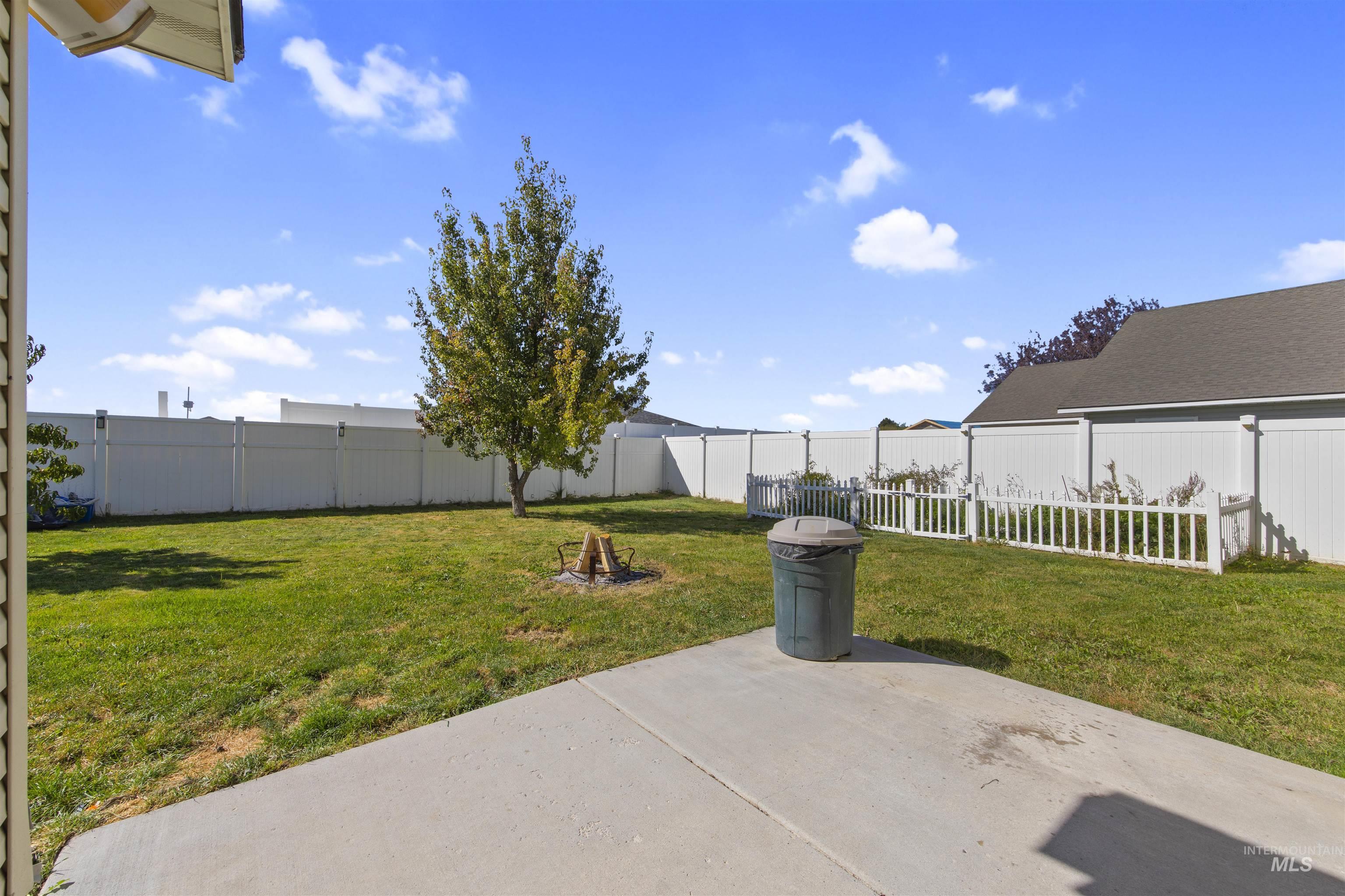 1414 Valencia Street, Twin Falls, Idaho 83301, 3 Bedrooms, 2 Bathrooms, Residential For Sale, Price $329,900,MLS 99002033
