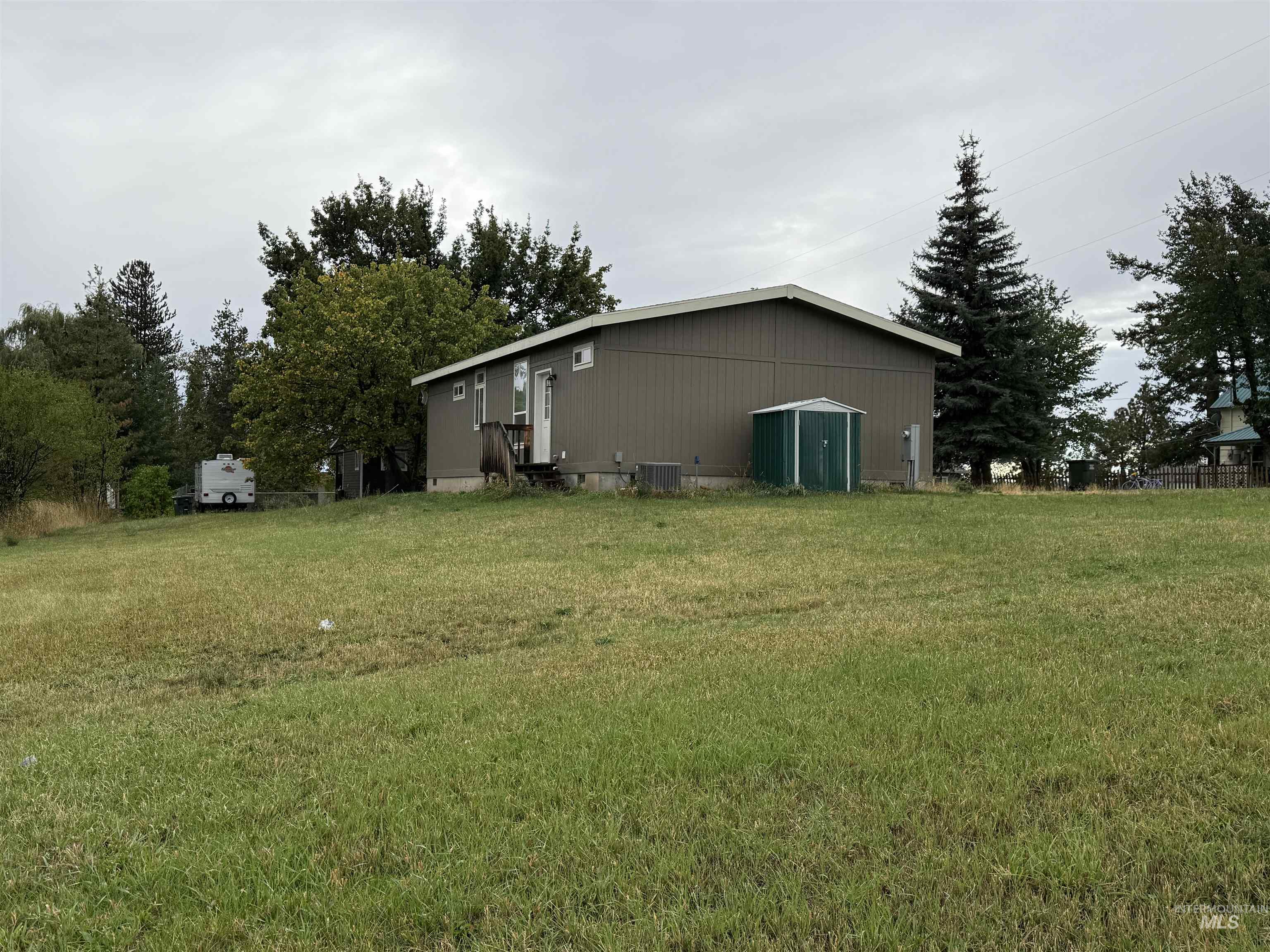 409 N 4th Avenue, Craigmont, Idaho 83523, 3 Bedrooms, 2 Bathrooms, Residential For Sale, Price $265,000,MLS 99002041