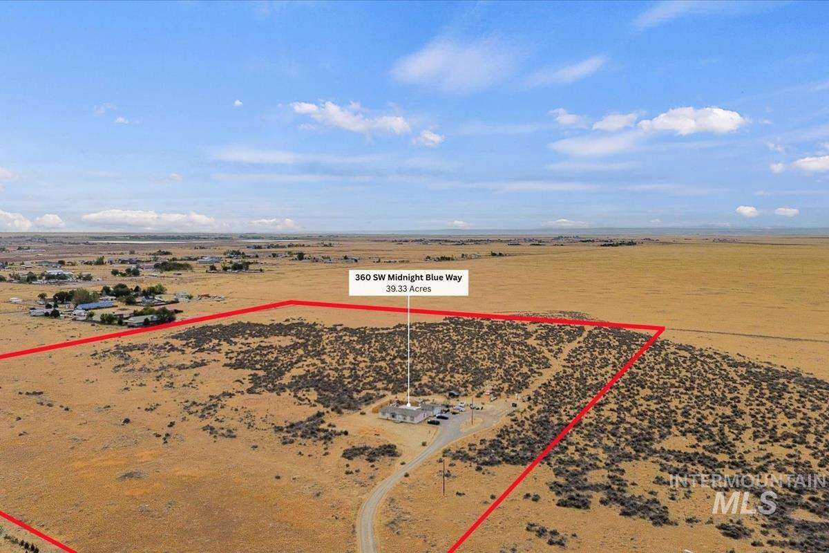 360 SW Midnight Blue Way, Mountain Home, Idaho 83647, 3 Bedrooms, 2 Bathrooms, Residential For Sale, Price $600,000,MLS 99002044