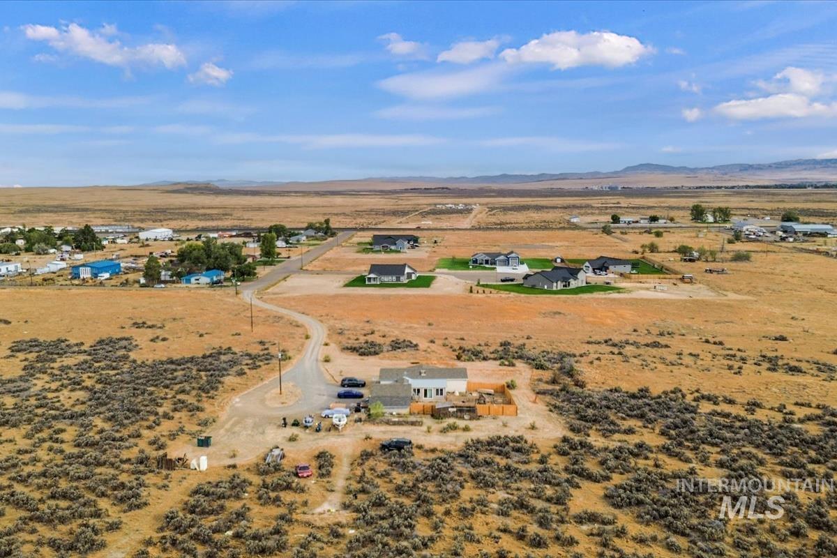360 SW Midnight Blue Way, Mountain Home, Idaho 83647, 3 Bedrooms, 2 Bathrooms, Residential For Sale, Price $600,000,MLS 99002044