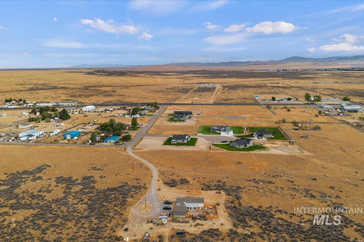 360 SW Midnight Blue Way, Mountain Home, Idaho 83647, 3 Bedrooms, 2 Bathrooms, Residential For Sale, Price $600,000,MLS 99002044