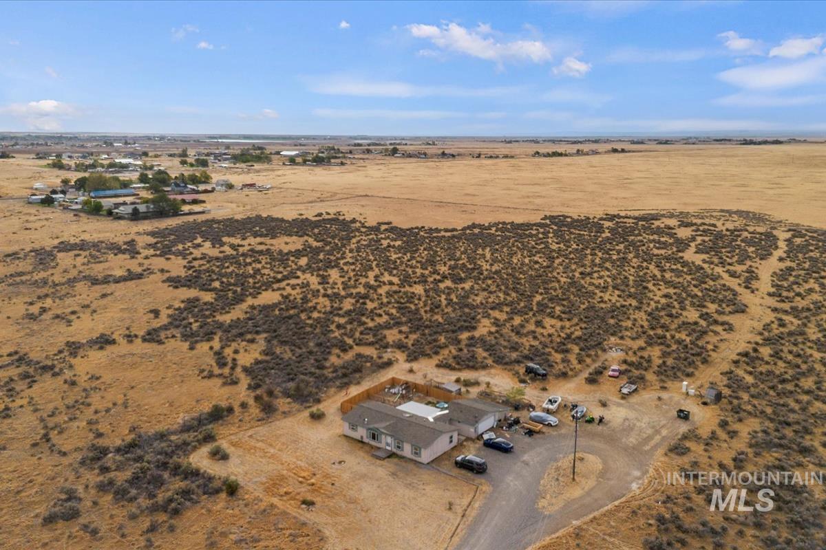 360 SW Midnight Blue Way, Mountain Home, Idaho 83647, 3 Bedrooms, 2 Bathrooms, Residential For Sale, Price $600,000,MLS 99002044