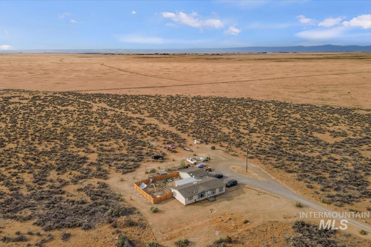 360 SW Midnight Blue Way, Mountain Home, Idaho 83647, 3 Bedrooms, 2 Bathrooms, Residential For Sale, Price $600,000,MLS 99002044