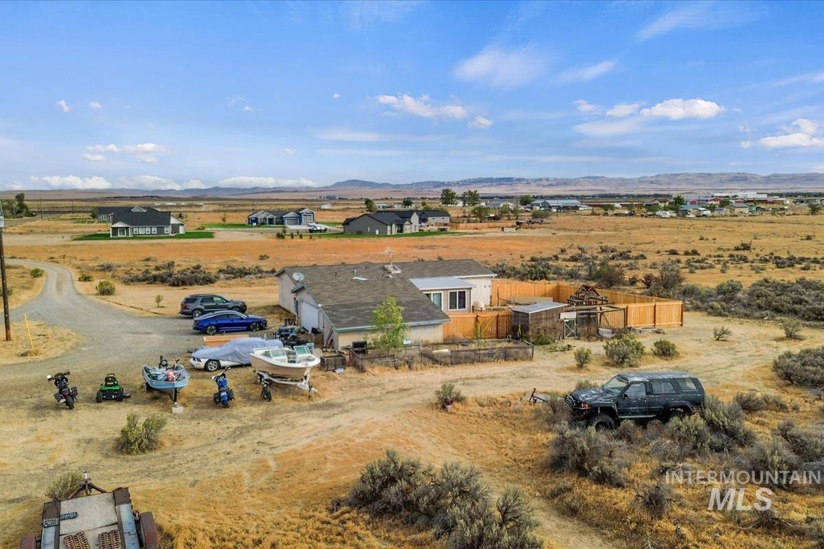 360 SW Midnight Blue Way, Mountain Home, Idaho 83647, 3 Bedrooms, 2 Bathrooms, Residential For Sale, Price $600,000,MLS 99002044