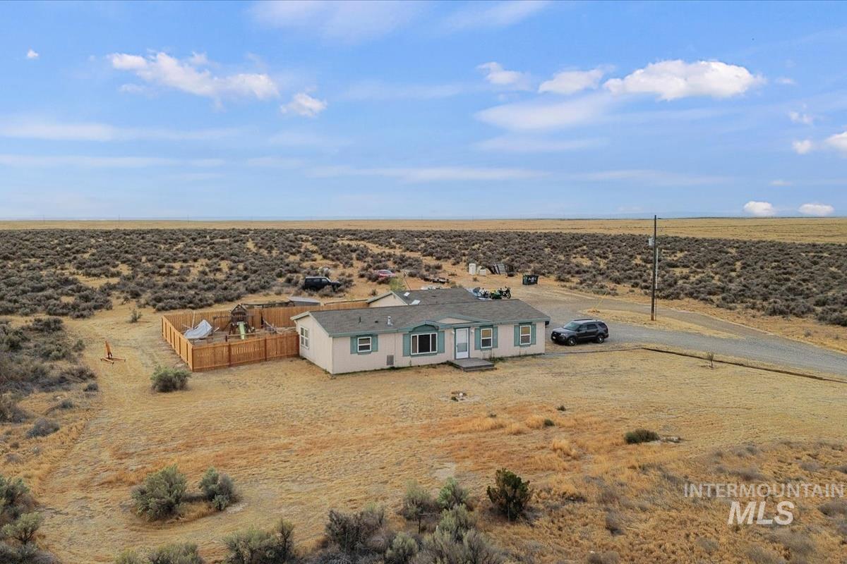 360 SW Midnight Blue Way, Mountain Home, Idaho 83647, 3 Bedrooms, 2 Bathrooms, Residential For Sale, Price $600,000,MLS 99002044
