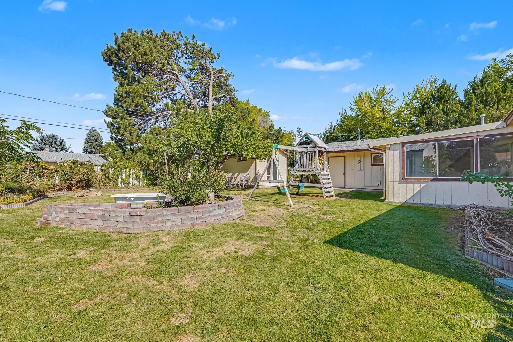 520 W Dakota Ave, Nampa, Idaho 83686, 3 Bedrooms, 2 Bathrooms, Residential For Sale, Price $404,880,MLS 99002047