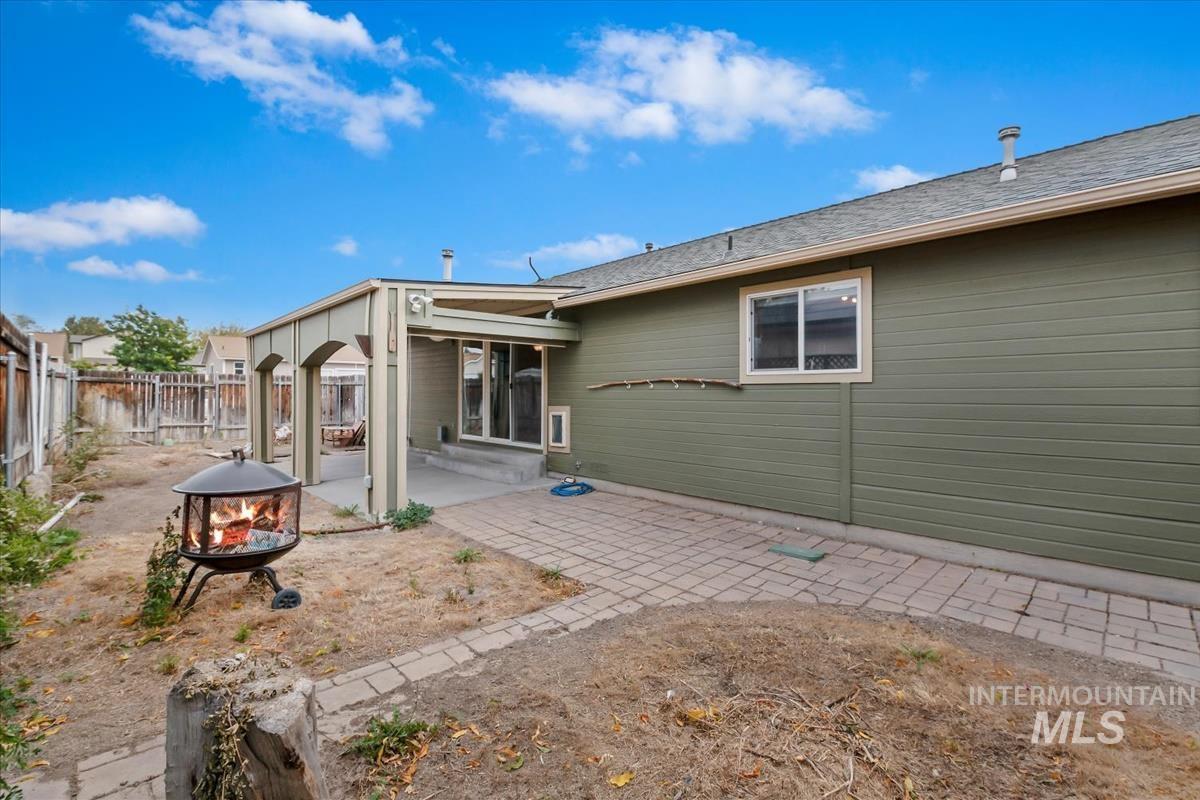 1620 Fairway Ct., Mountain Home, Idaho 83647, 3 Bedrooms, 2 Bathrooms, Residential For Sale, Price $348,500, 99002055