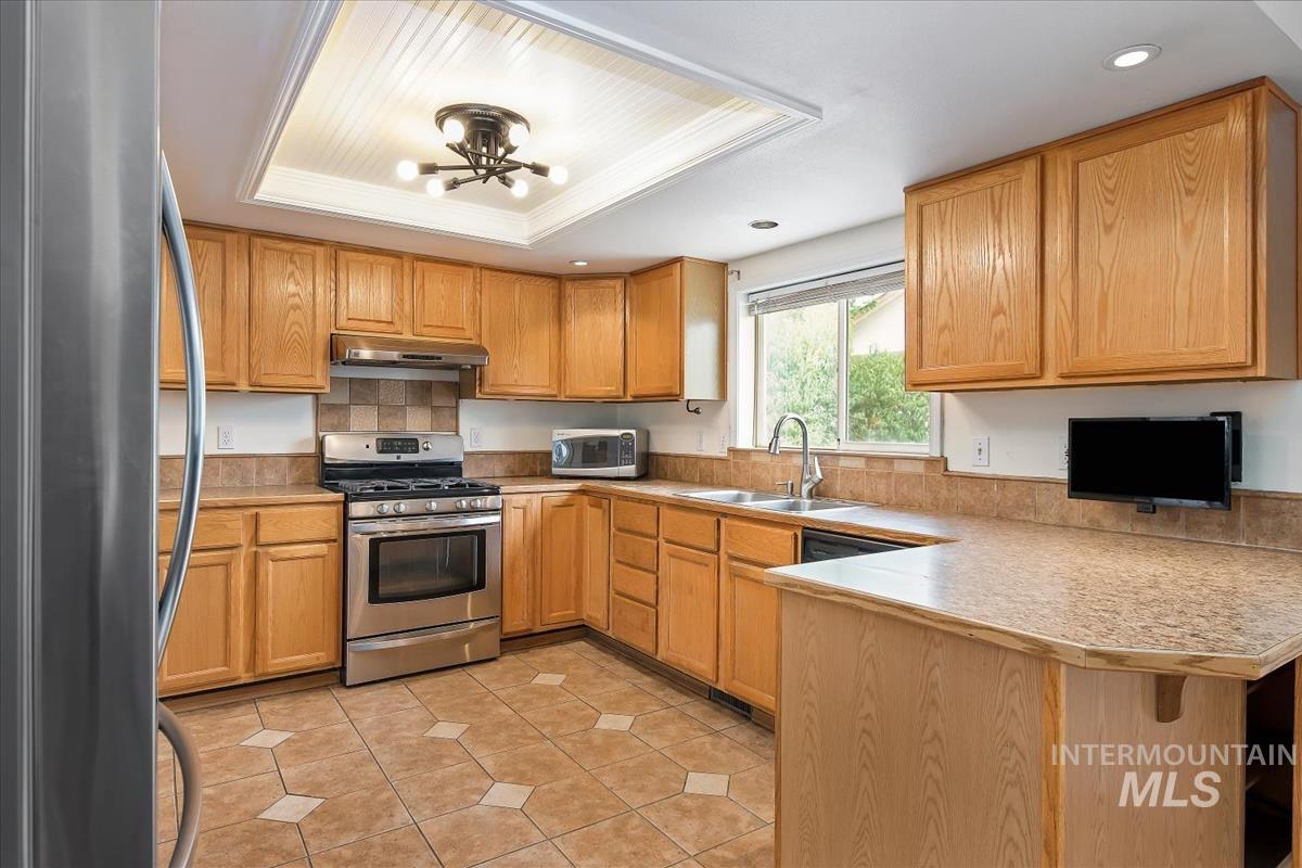 1620 Fairway Ct., Mountain Home, Idaho 83647, 3 Bedrooms, 2 Bathrooms, Residential For Sale, Price $348,500, 99002055