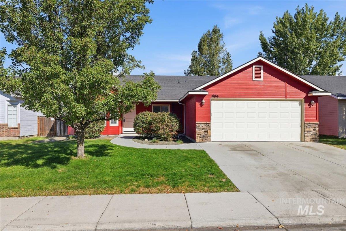 494 E Chateau Drive, Meridian, Idaho 83646, 3 Bedrooms, 2 Bathrooms, Residential For Sale, Price $419,000,MLS 99002072