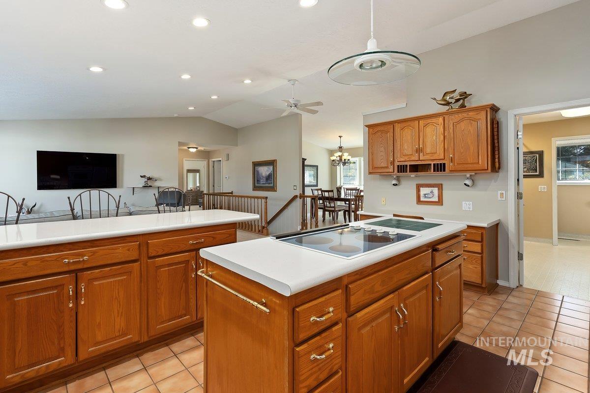 62 E 300 S, Burley, Idaho 83318, 4 Bedrooms, 3.5 Bathrooms, Residential For Sale, Price $649,000,MLS 99002081