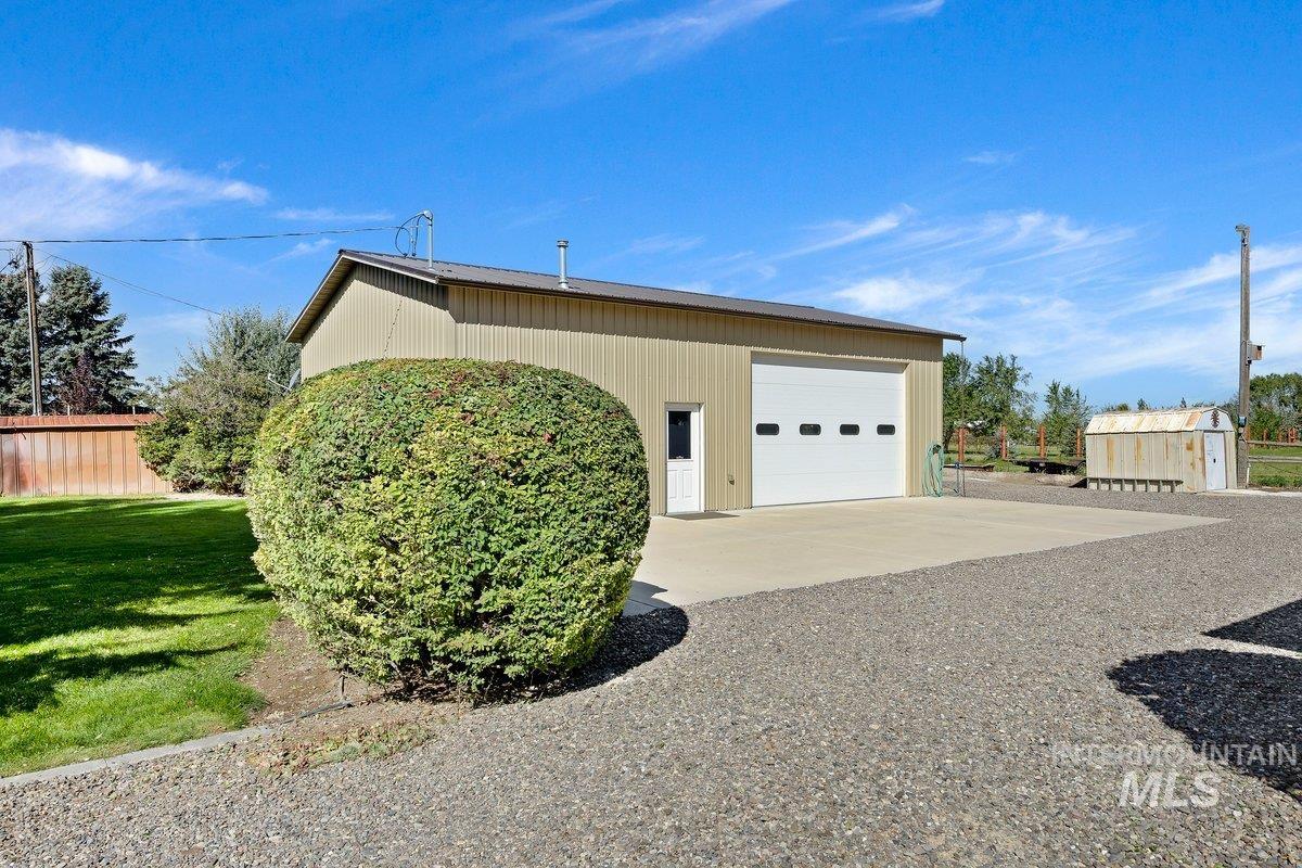62 E 300 S, Burley, Idaho 83318, 4 Bedrooms, 3.5 Bathrooms, Residential For Sale, Price $649,000,MLS 99002081