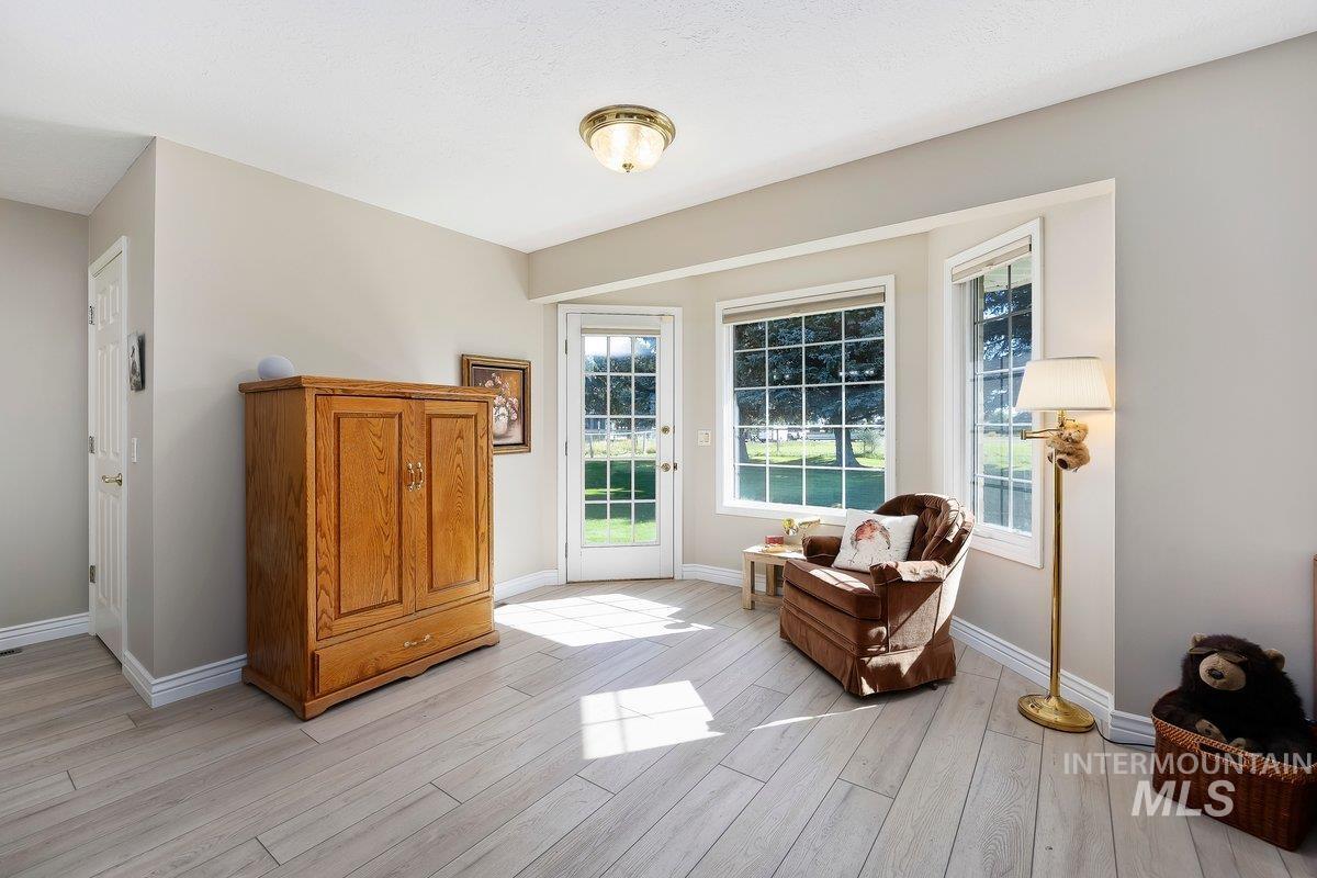 62 E 300 S, Burley, Idaho 83318, 4 Bedrooms, 3.5 Bathrooms, Residential For Sale, Price $649,000,MLS 99002081