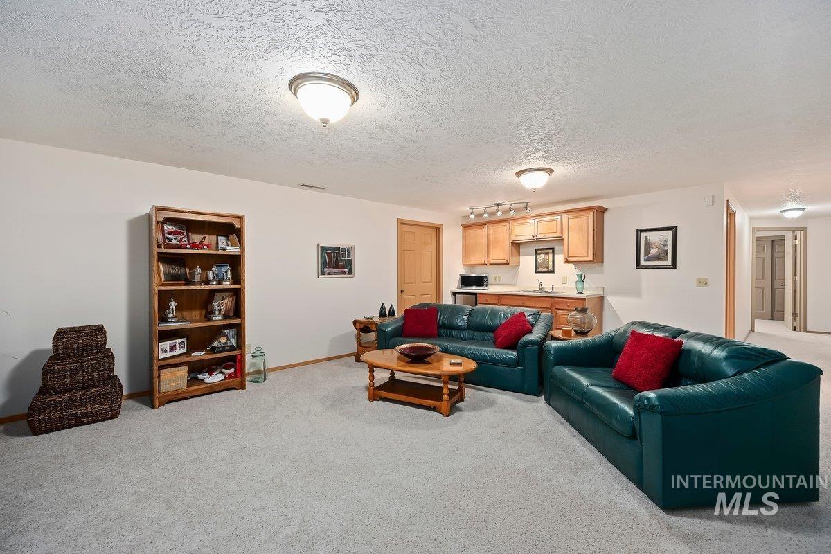 62 E 300 S, Burley, Idaho 83318, 4 Bedrooms, 3.5 Bathrooms, Residential For Sale, Price $649,000,MLS 99002081
