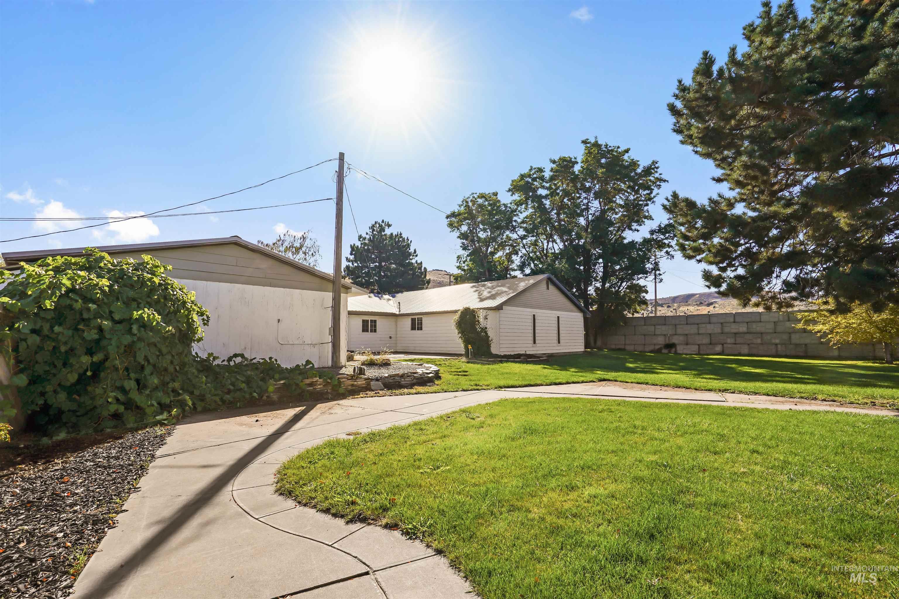 850 E 500 S, Declo, Idaho 83323, 5 Bedrooms, 2 Bathrooms, Residential For Sale, Price $475,000,MLS 99002086