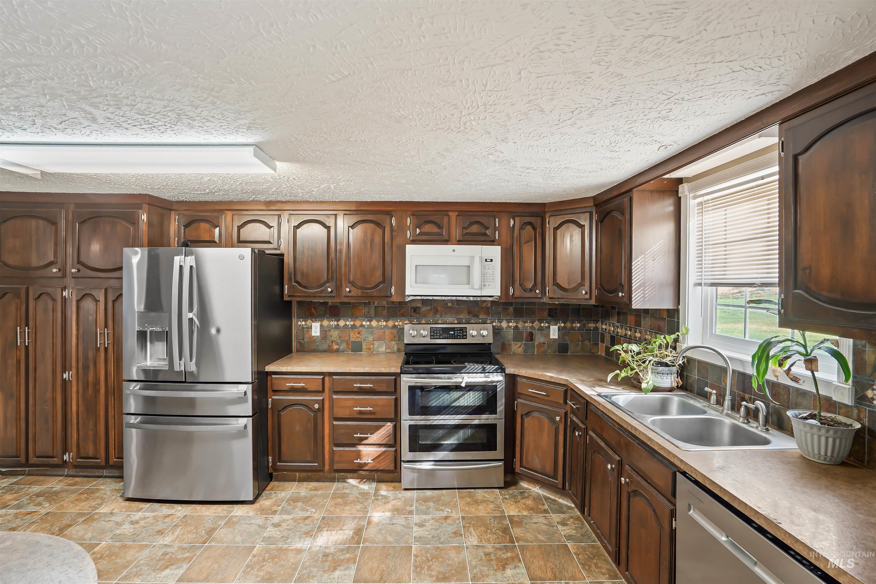 850 E 500 S, Declo, Idaho 83323, 5 Bedrooms, 2 Bathrooms, Residential For Sale, Price $475,000,MLS 99002086