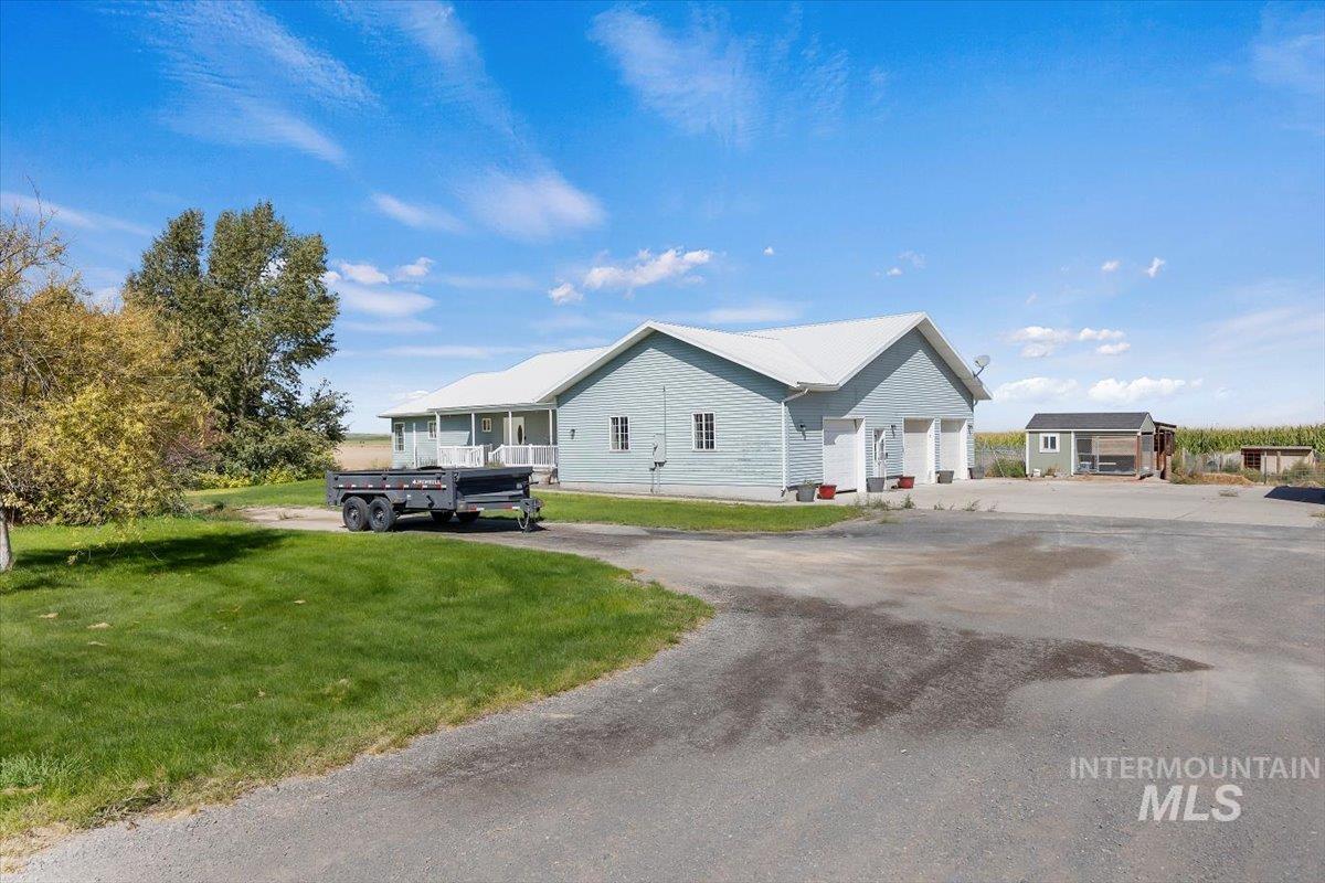 1854 E 3700 N, Filer, Idaho 83328, 4 Bedrooms, 3 Bathrooms, Residential For Sale, Price $725,000,MLS 99002087