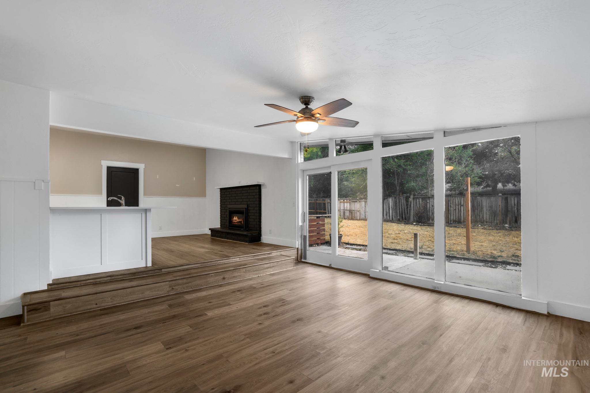 1870 Falls Ave E, Twin Falls, Idaho 83301, 3 Bedrooms, 2 Bathrooms, Residential For Sale, Price $379,000,MLS 99002088