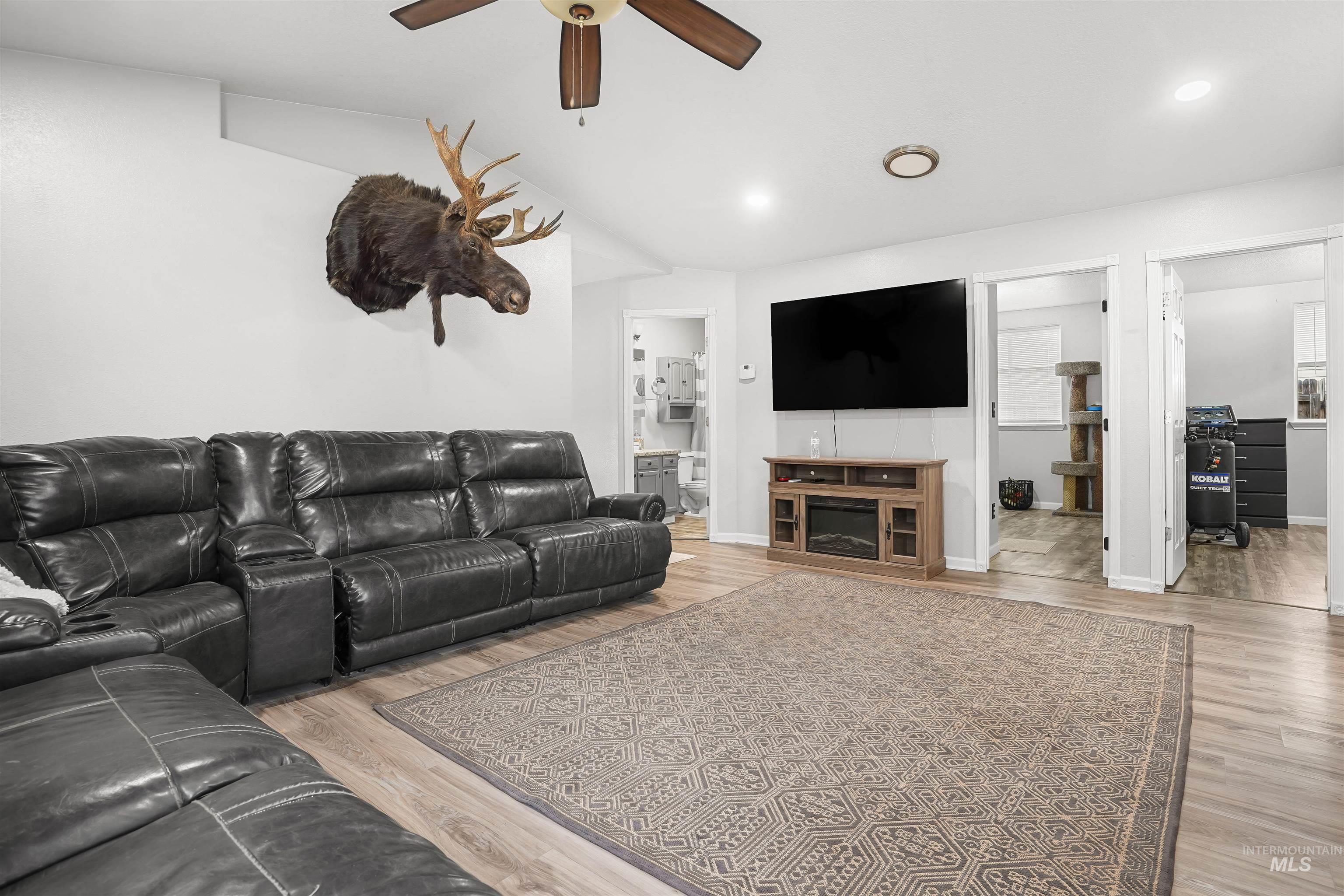 1238 Inca Dr, Twin Falls, Idaho 83301, 3 Bedrooms, 2 Bathrooms, Residential For Sale, Price $315,000,MLS 99002090