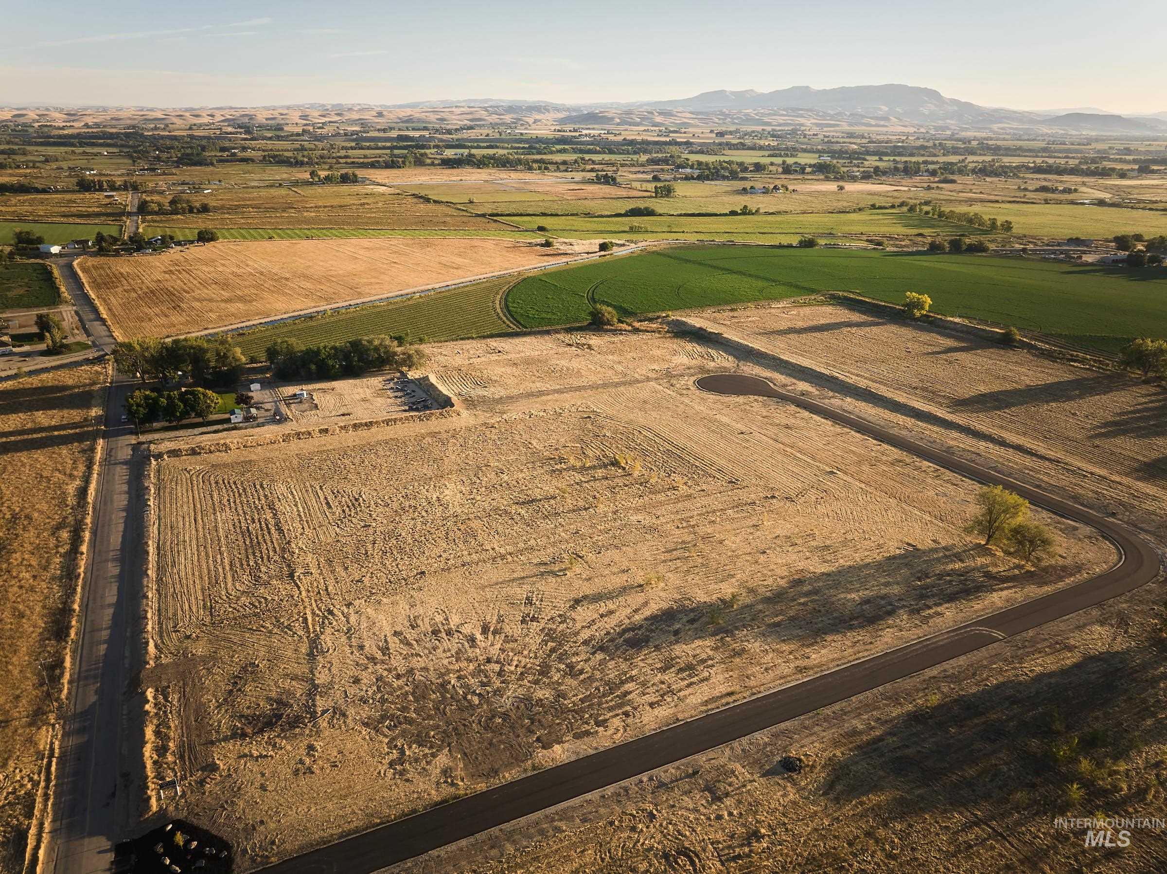 3512 Bowman, Emmett, Idaho 83617, 2 Bedrooms, 1 Bathroom, Residential For Sale, Price $599,900,MLS 99002092