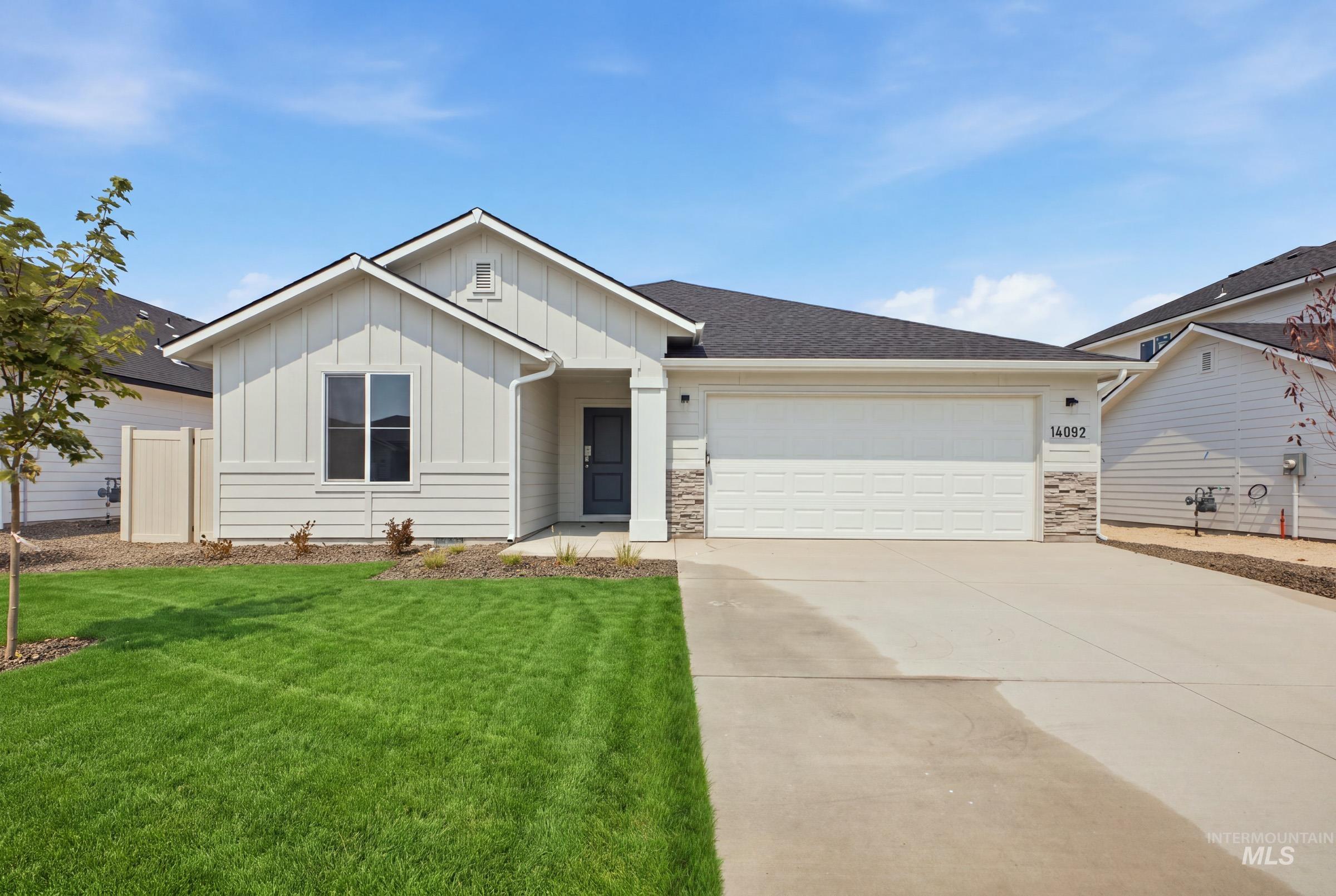 9088 W Violet St, Nampa, Idaho 83687, 3 Bedrooms, 2 Bathrooms, Residential For Sale, Price $412,990,MLS 99002096