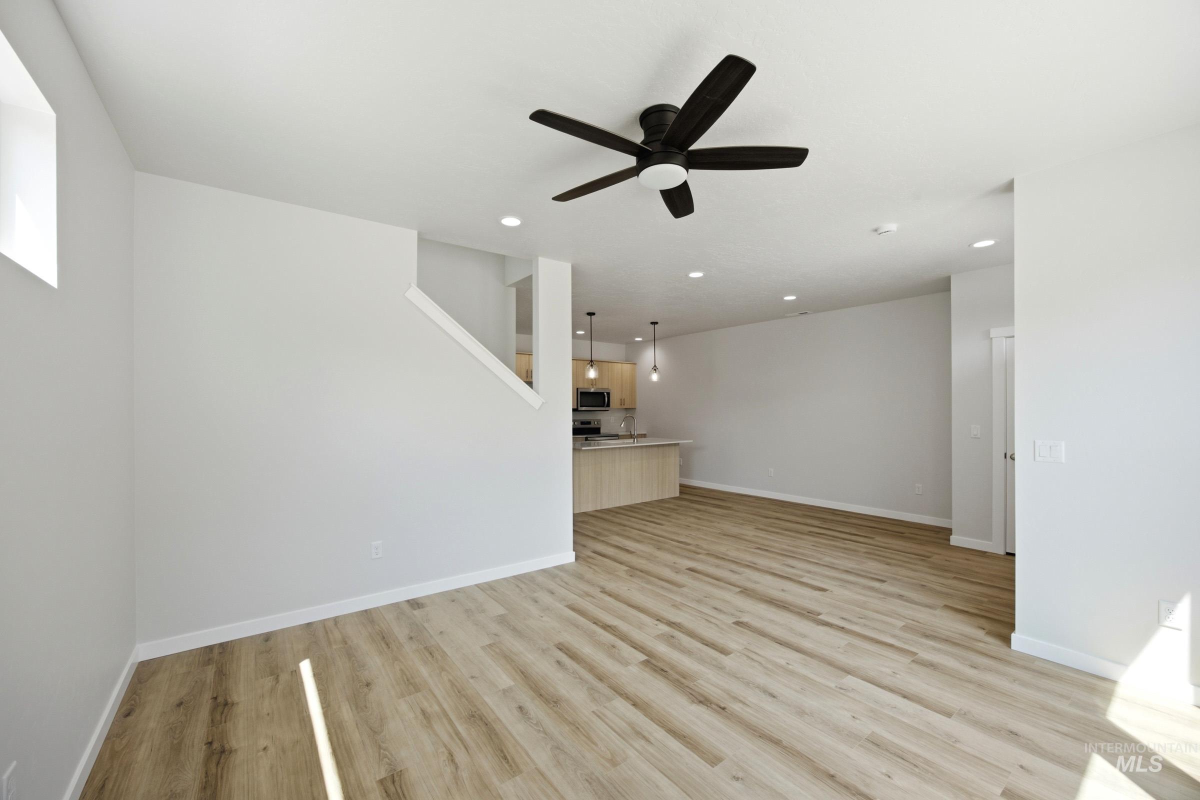 6752 S Arista Ave, Boise, Idaho 83709, 3 Bedrooms, 2.5 Bathrooms, Residential For Sale, Price $432,995,MLS 99002110